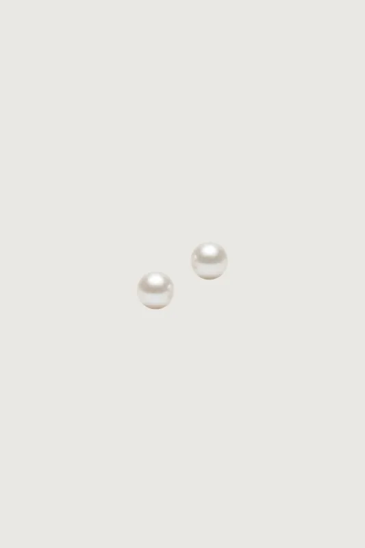 MINIMAL PEARL STUD EARRINGS made by OAK AND FORT