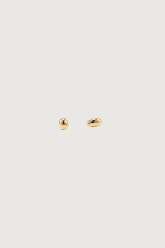 PEBBLE STUD EARRINGS made by OAK AND FORT