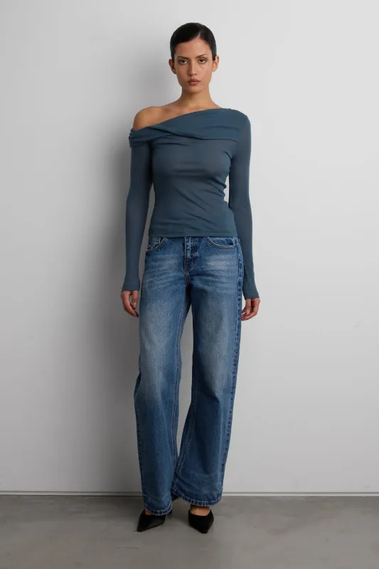 MEDIUM WASH STRAIGHT LEG JEAN made by OAK AND FORT