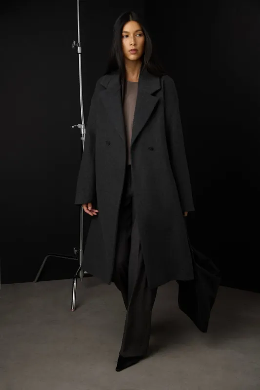 OVERSIZED LAPEL COAT made by OAK AND FORT