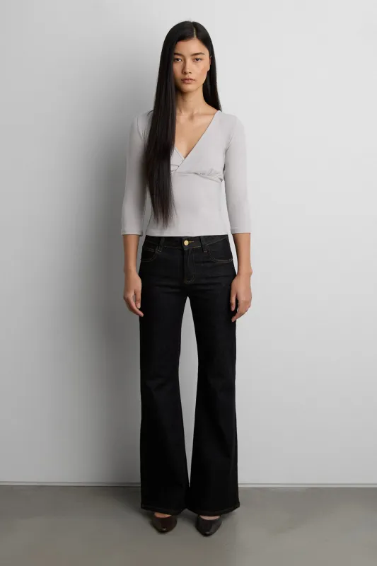 QUARTER SLEEVE V-NECK TOP made by OAK AND FORT
