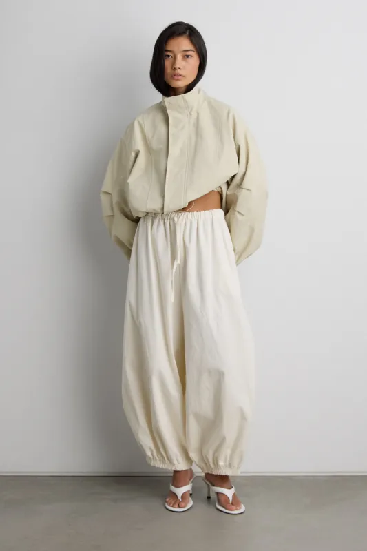 HIGH FUNNEL NECK CROPPED DRAWSTRING JACKET made by OAK AND FORT