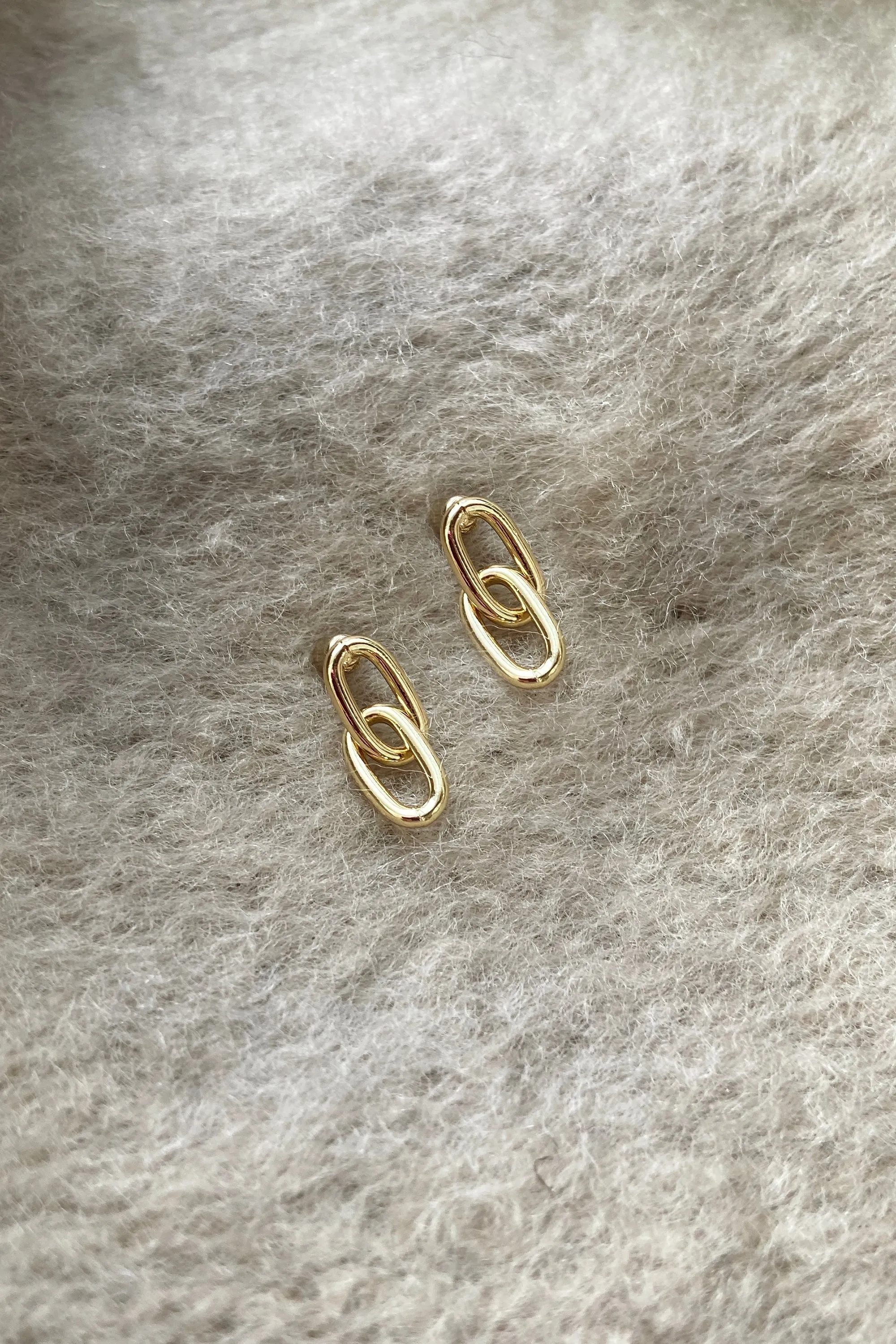 LINKED CHAIN DROP EARRING sold by OAK AND FORT