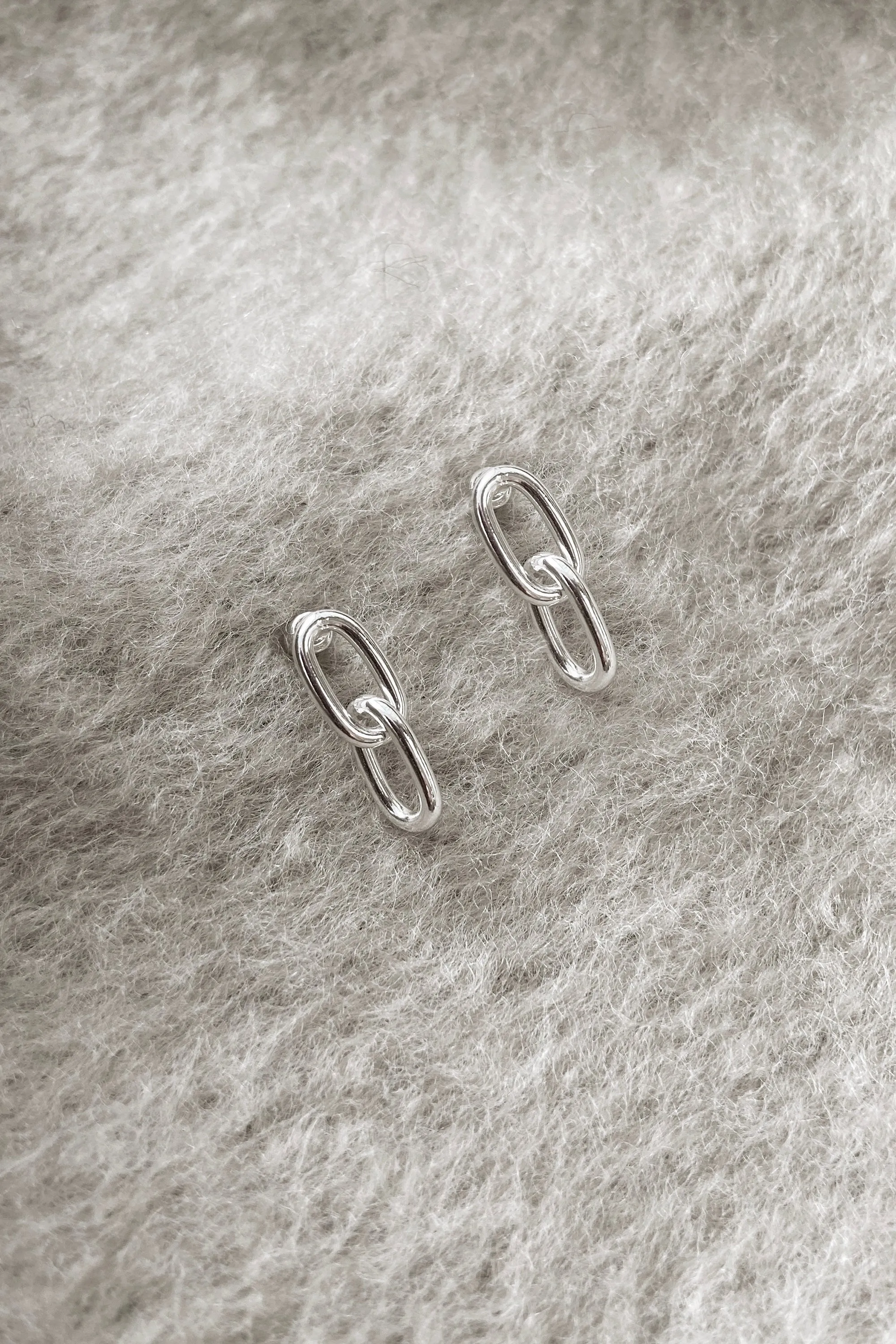 LINKED CHAIN DROP EARRING sold by OAK AND FORT product image thumbnail 4