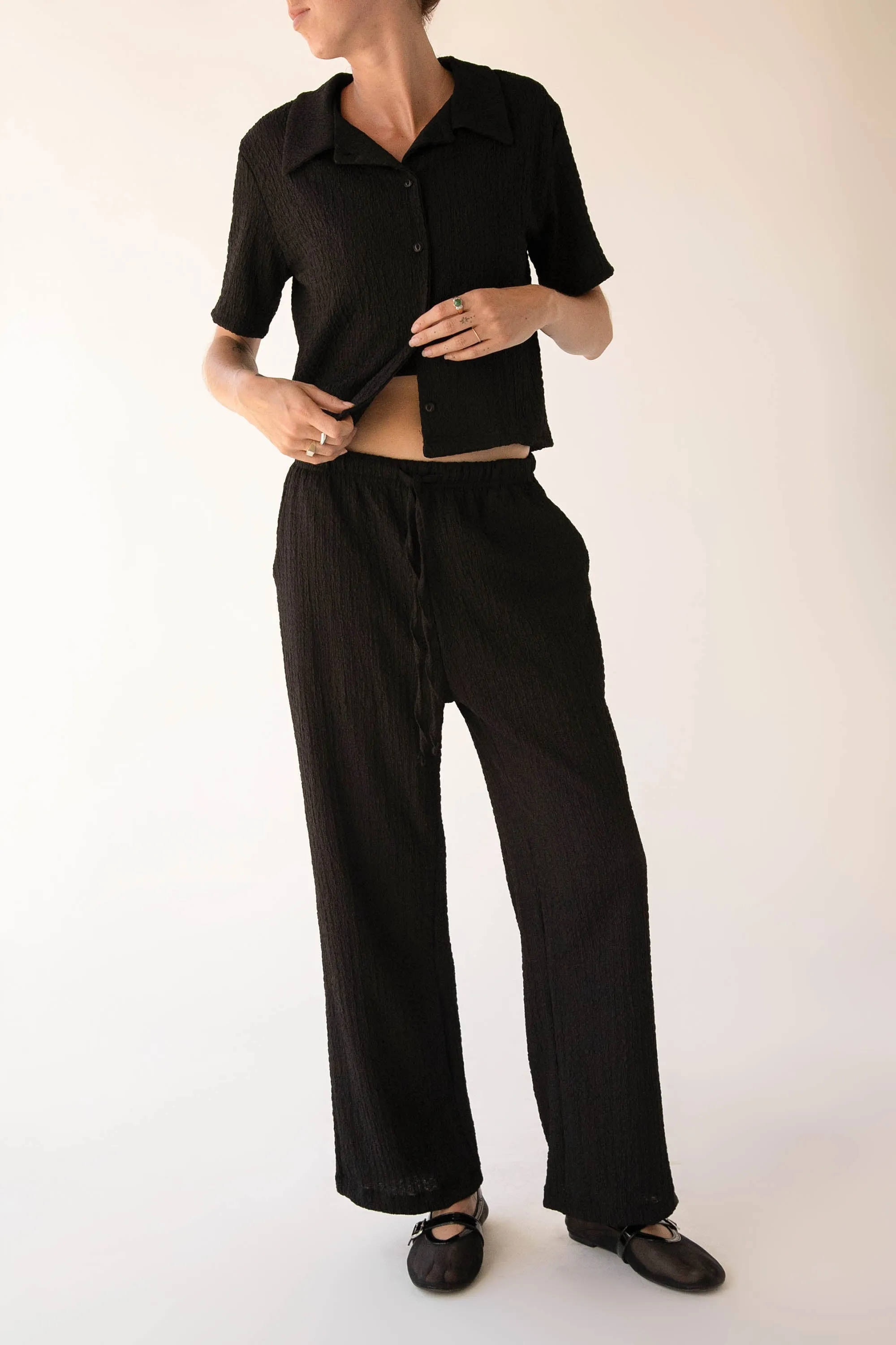 DRAWSTRING CRINKLE PANT sold by OAK AND FORT