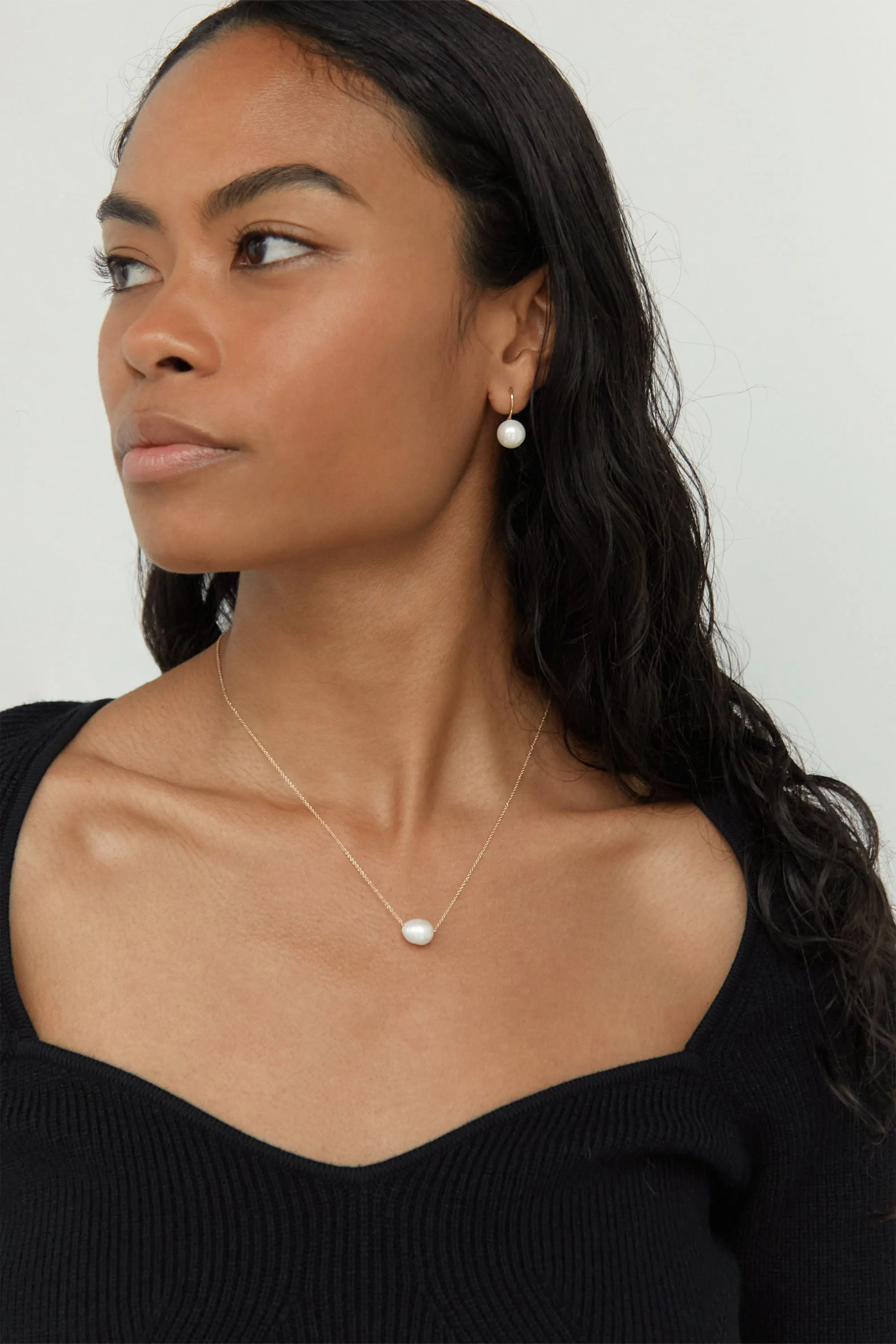 SMALL PEARL EARRING sold by OAK AND FORT product image thumbnail 2