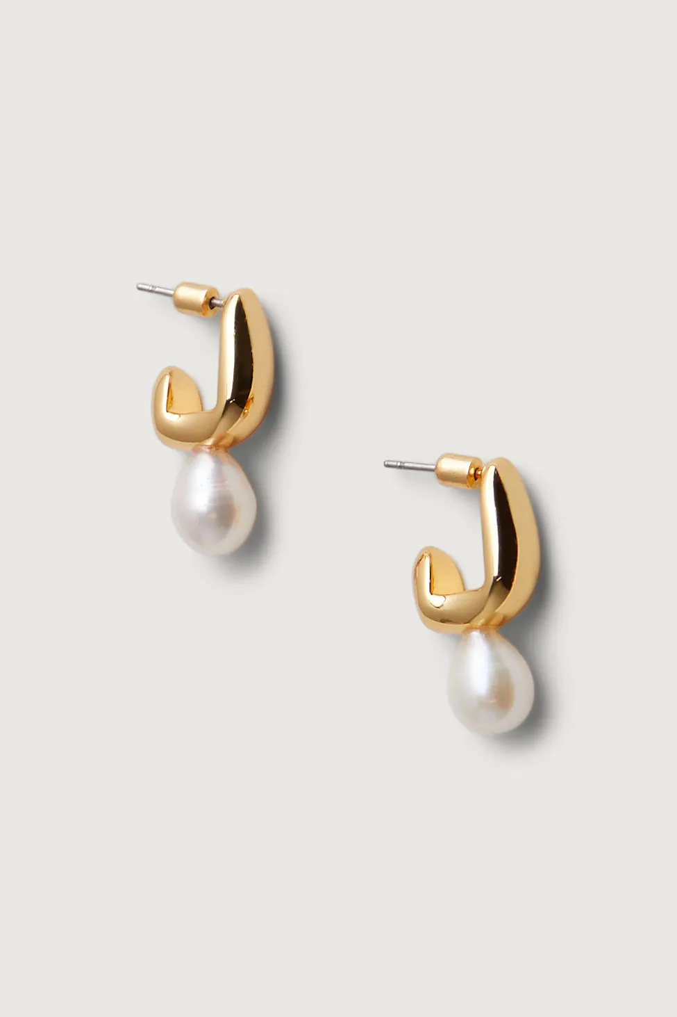 HOOP EARRINGS WITH WATER PEARLS sold by OAK AND FORT product image thumbnail 4