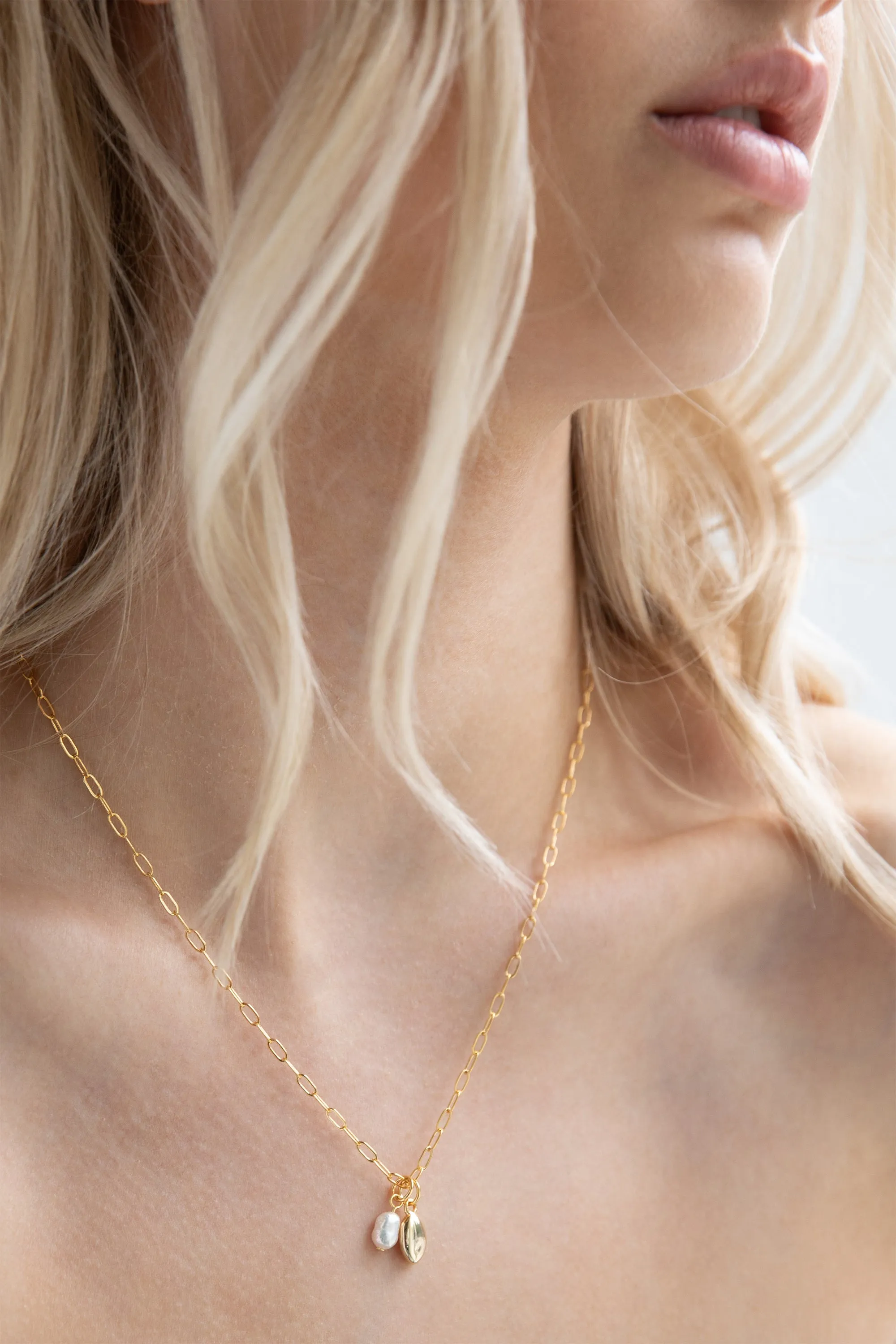 PEARL AND PEBBLE PENDANT NECKLACE sold by OAK AND FORT product image thumbnail 2