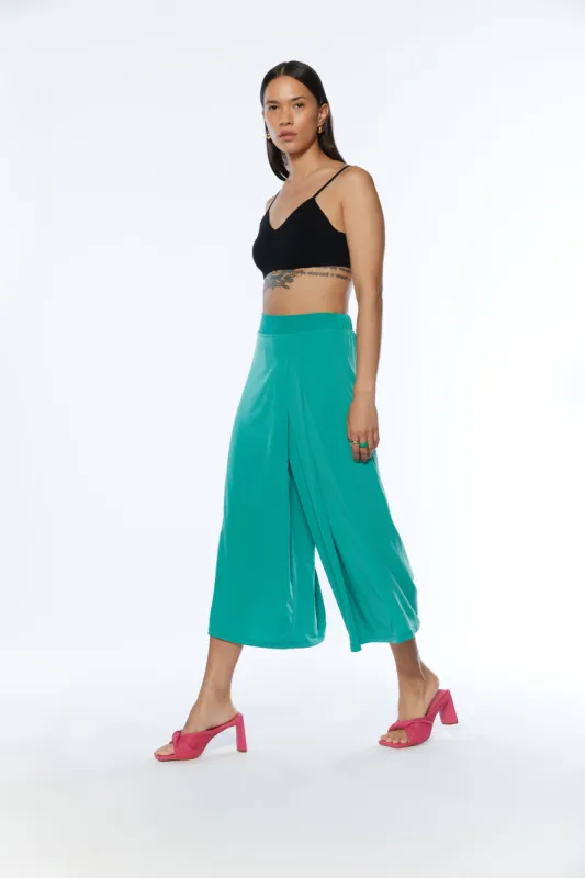 CROPPED WIDE LEG FLOWY PANT sold by OAK AND FORT