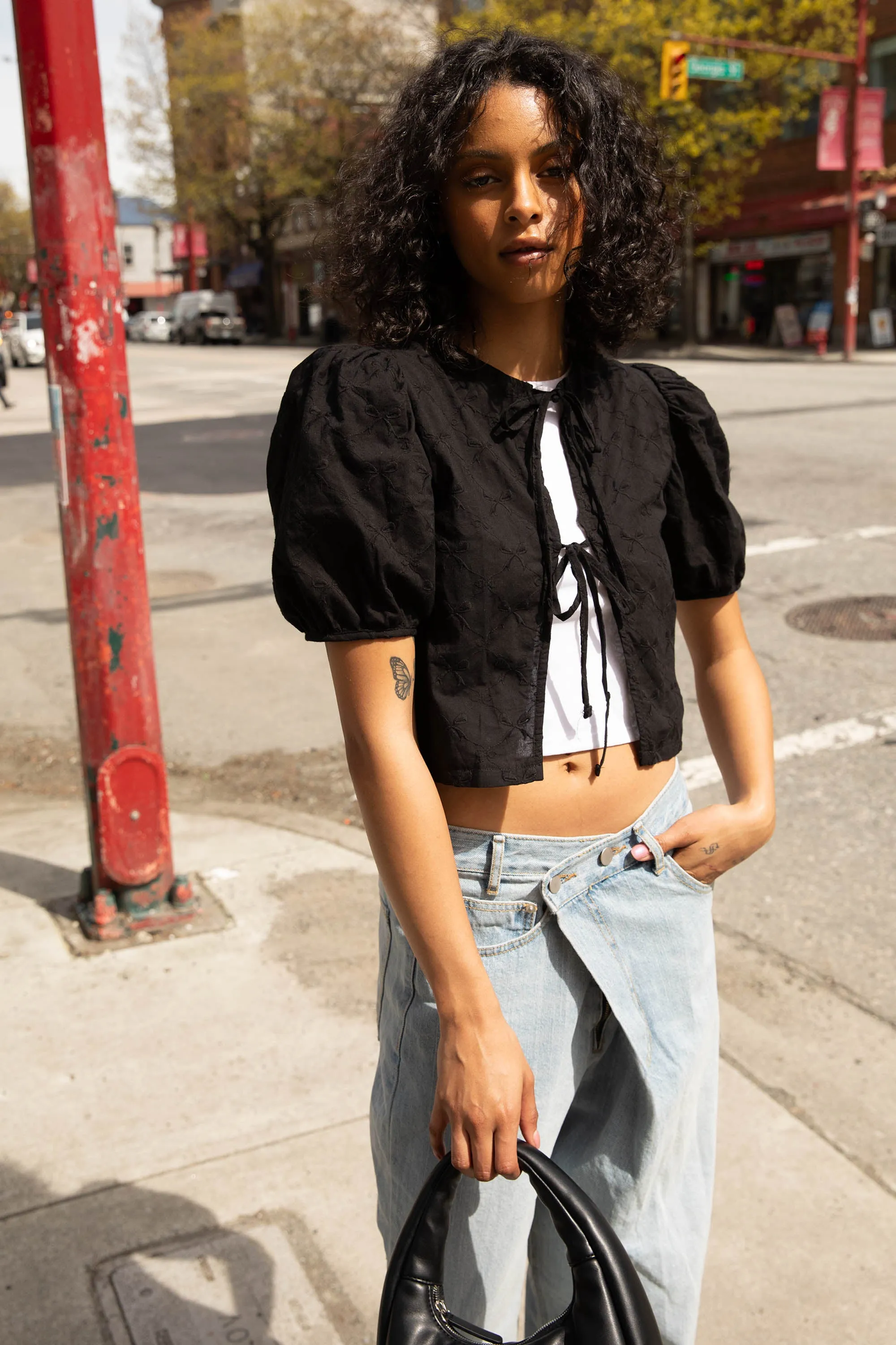 CROPPED BLOUSE WITH BOW PATTERN sold by OAK AND FORT product image thumbnail 3