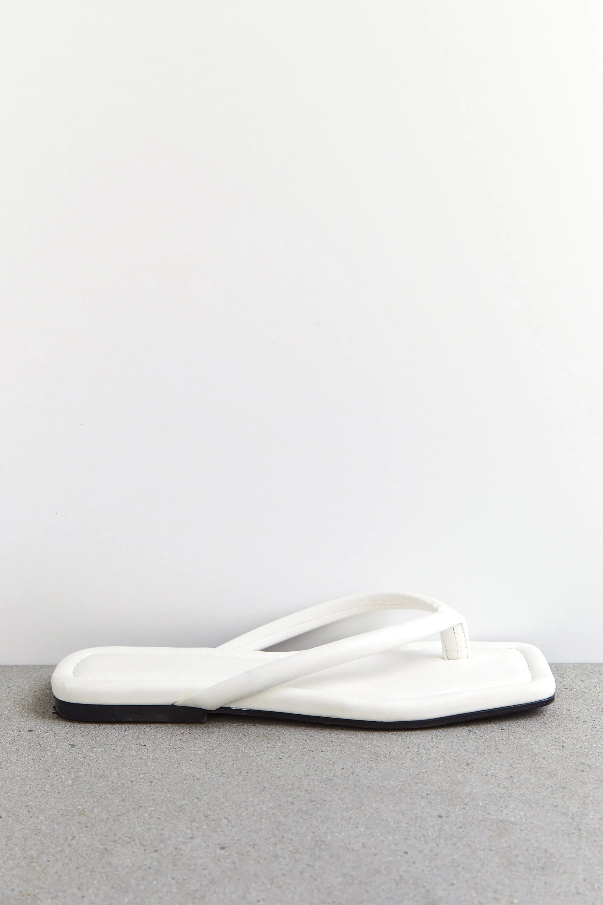 PADDED FLIP FLOP sold by OAK AND FORT product image thumbnail 5