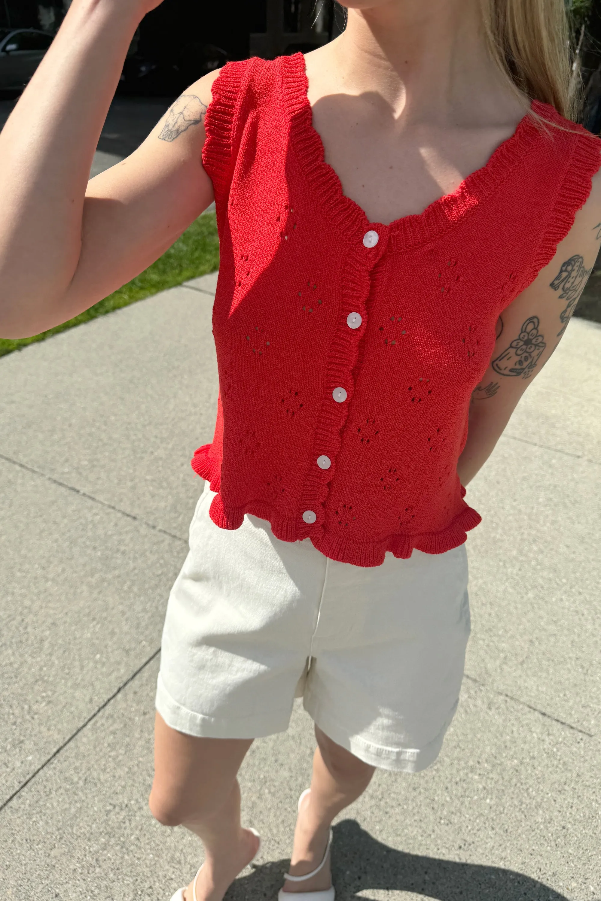 CROPPED SCALLOPED KNIT TANK sold by OAK AND FORT