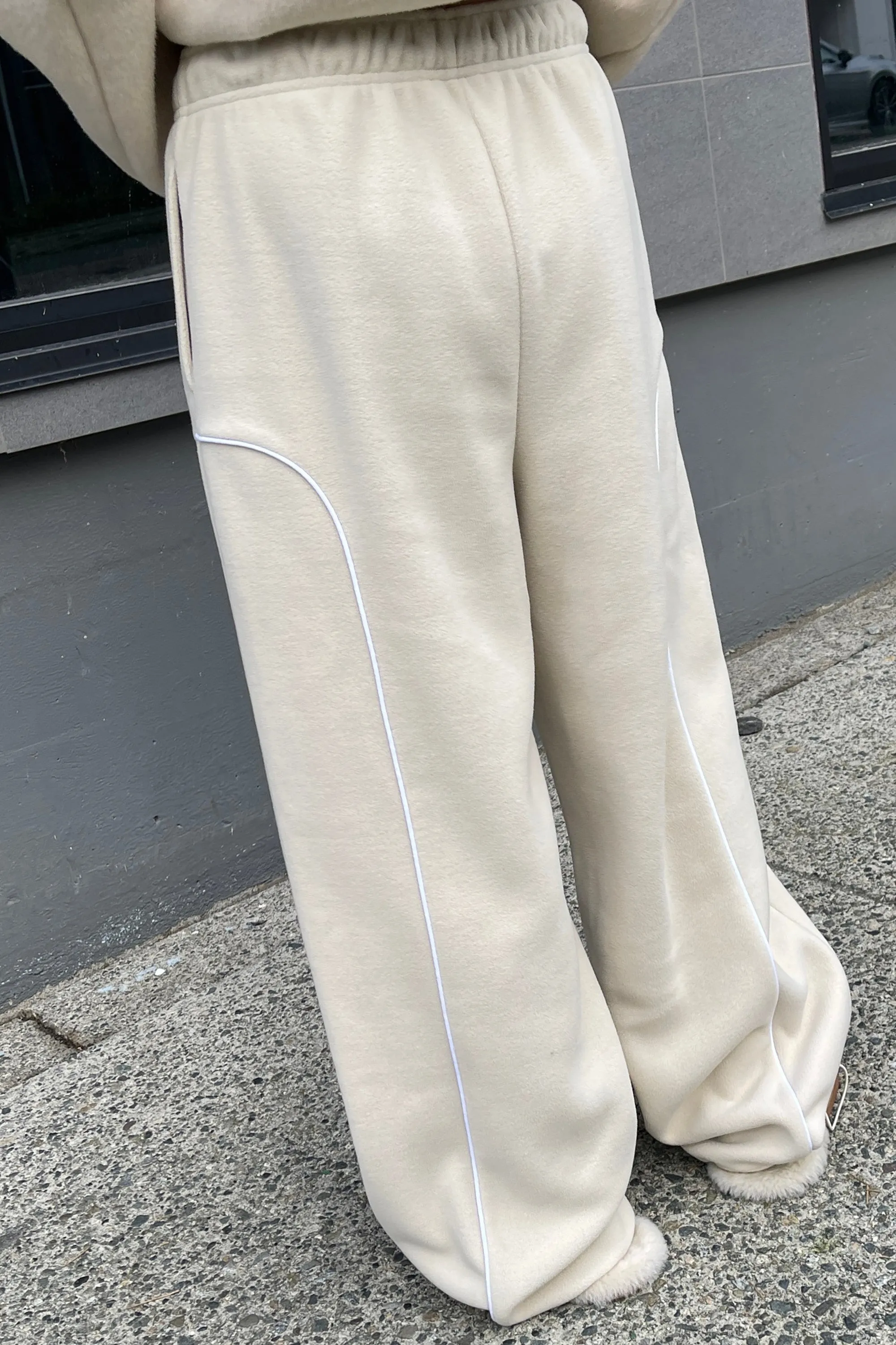 FLEECE PANT WITH CONTRAST PIPING sold by OAK AND FORT product image thumbnail 3