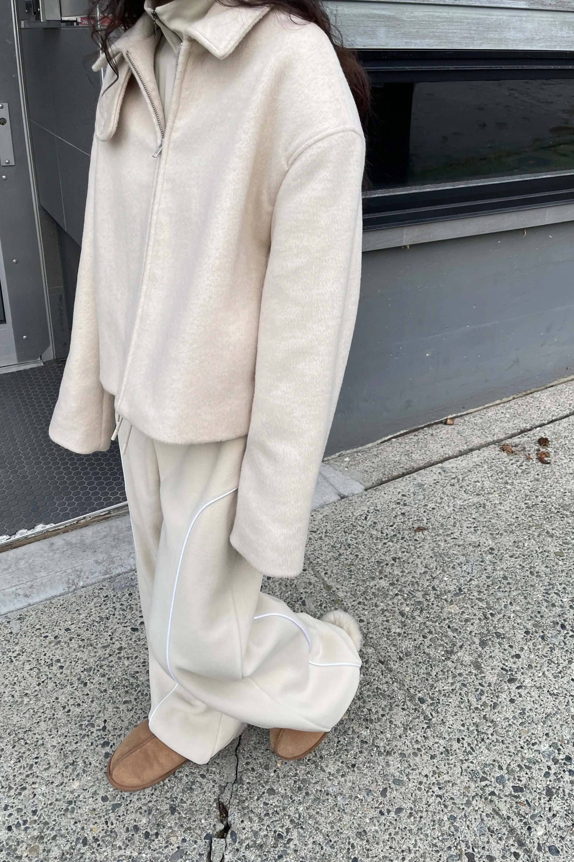 FLEECE PANT WITH CONTRAST PIPING sold by OAK AND FORT product image thumbnail 4