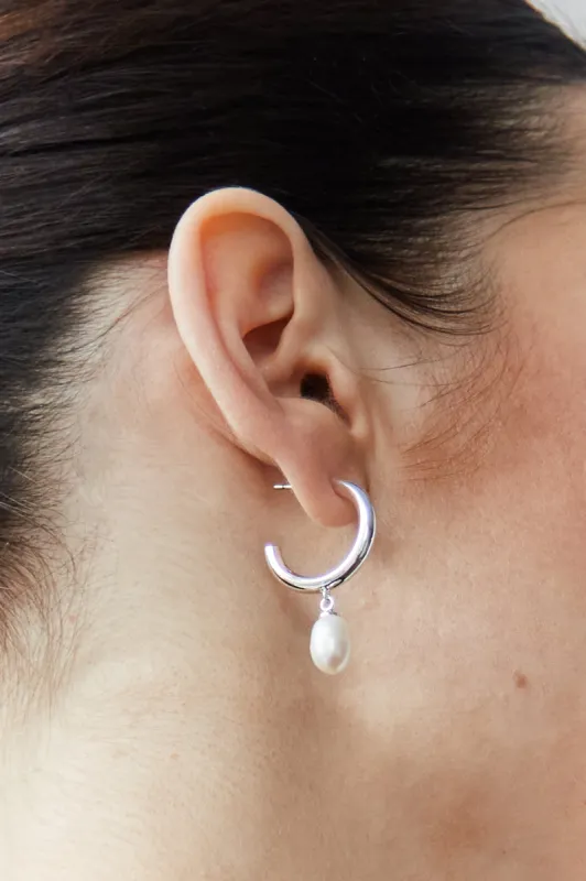 OPEN BACK HOOP WITH NATURAL PEARL sold by OAK AND FORT
