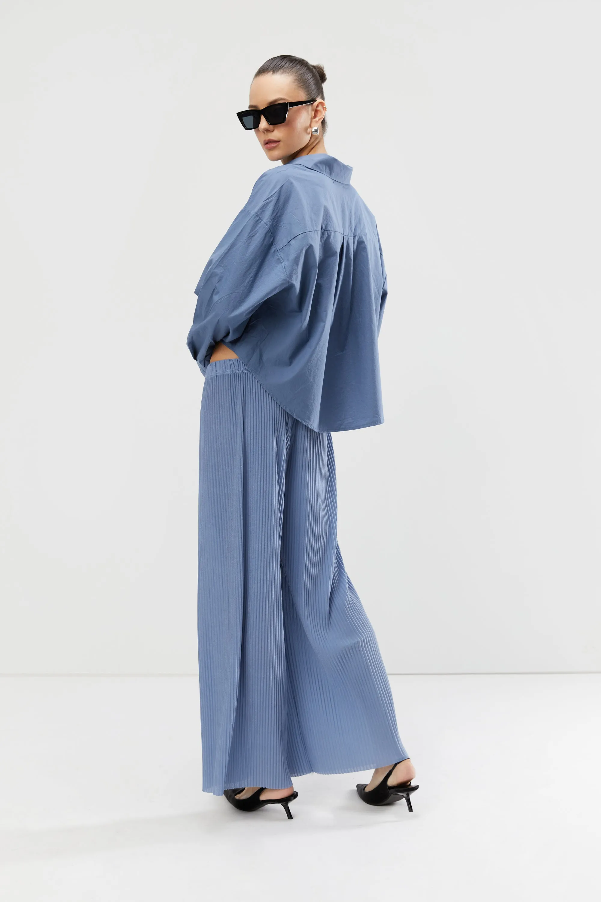 CROPPED BUTTON UP SHIRT sold by OAK AND FORT product image thumbnail 3