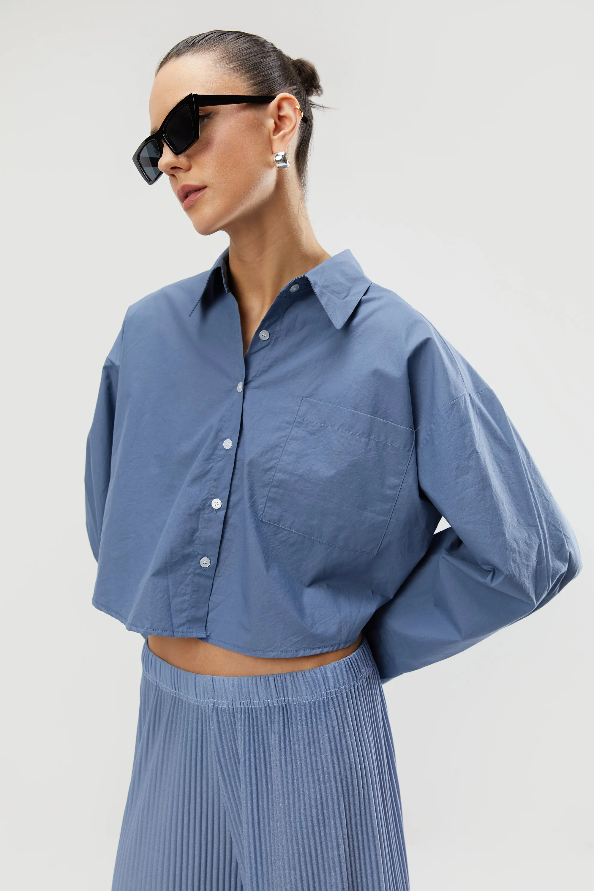 CROPPED BUTTON UP SHIRT sold by OAK AND FORT product image thumbnail 2