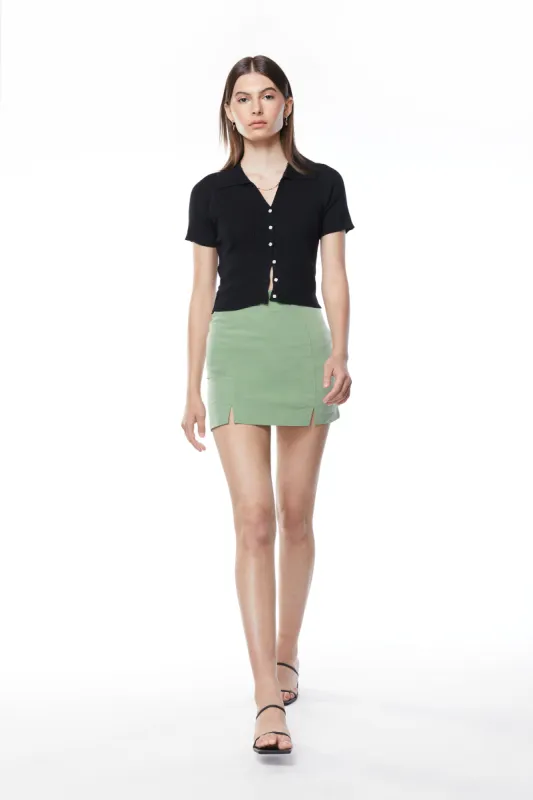 MINI SKIRT WITH PLEAT sold by OAK AND FORT