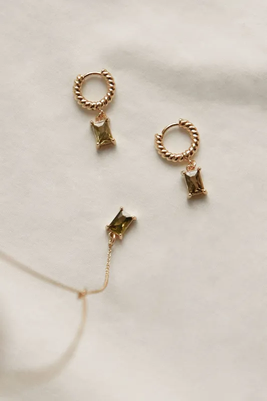 TWISTED HOOP WITH ZIRCONIA sold by OAK AND FORT