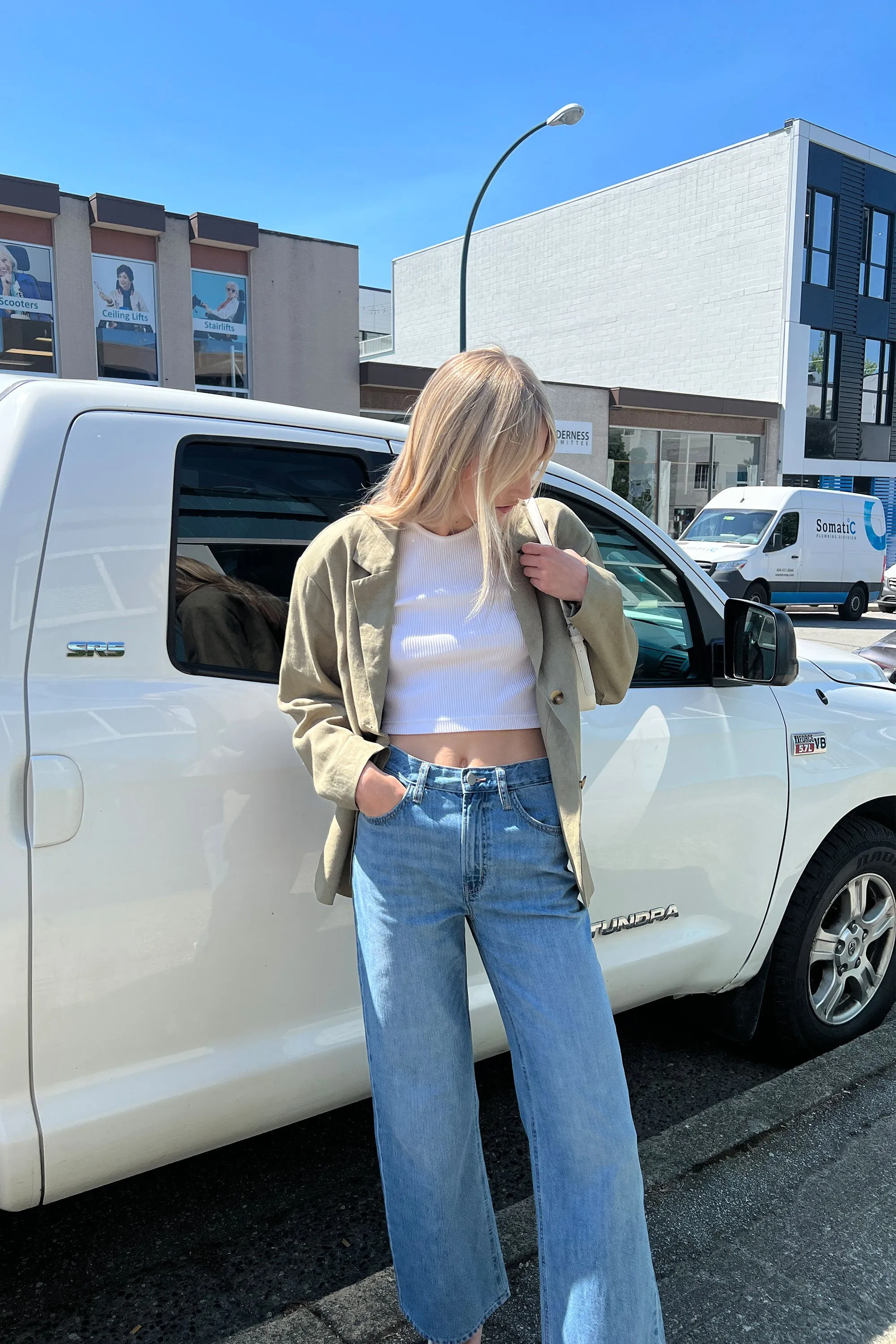 100% LINEN RELAXED FIT BLAZER sold by OAK AND FORT product image thumbnail 2