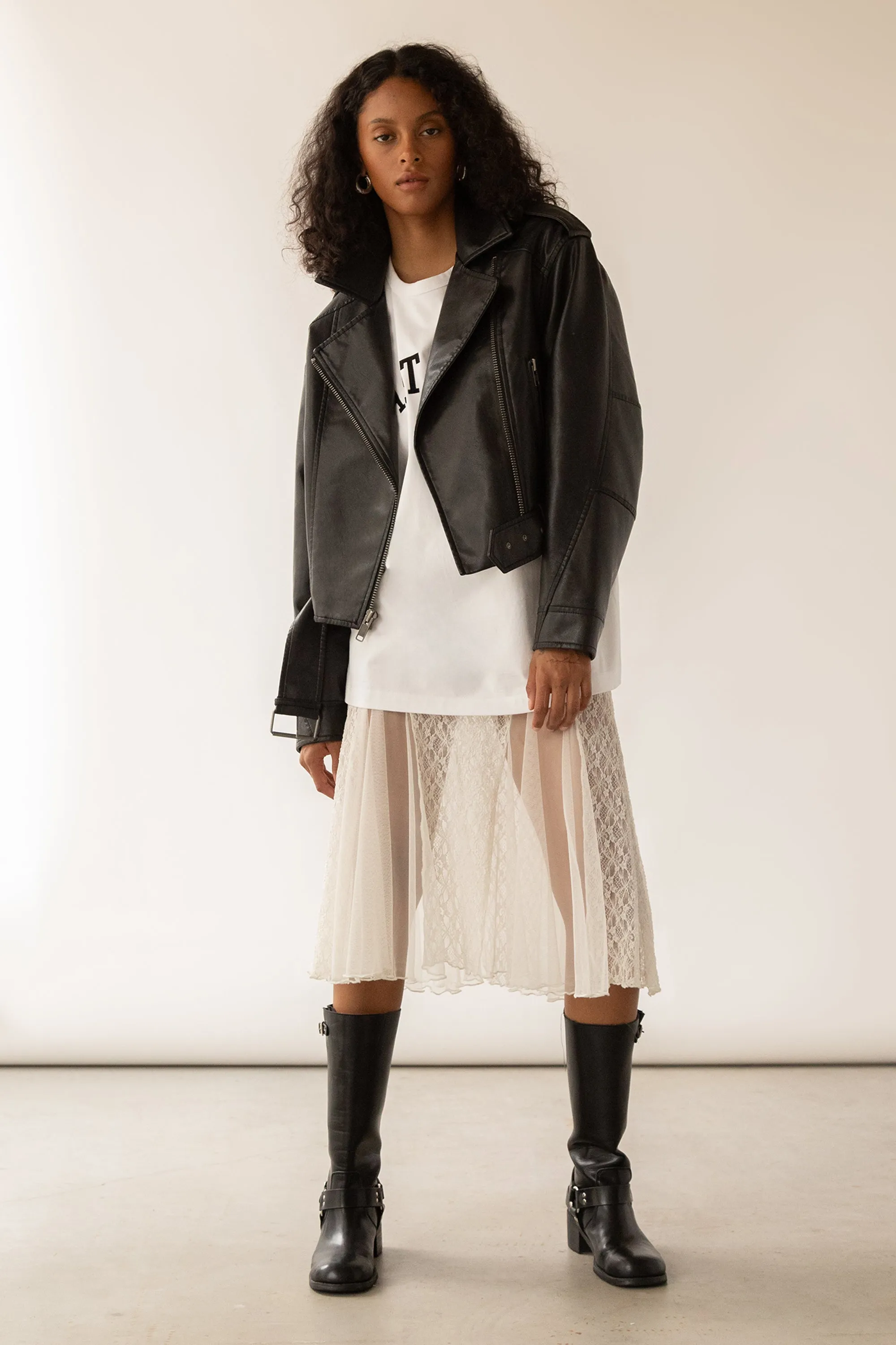 LACE SHORT SLEEVE MIDI DRESS sold by OAK AND FORT product image thumbnail 4