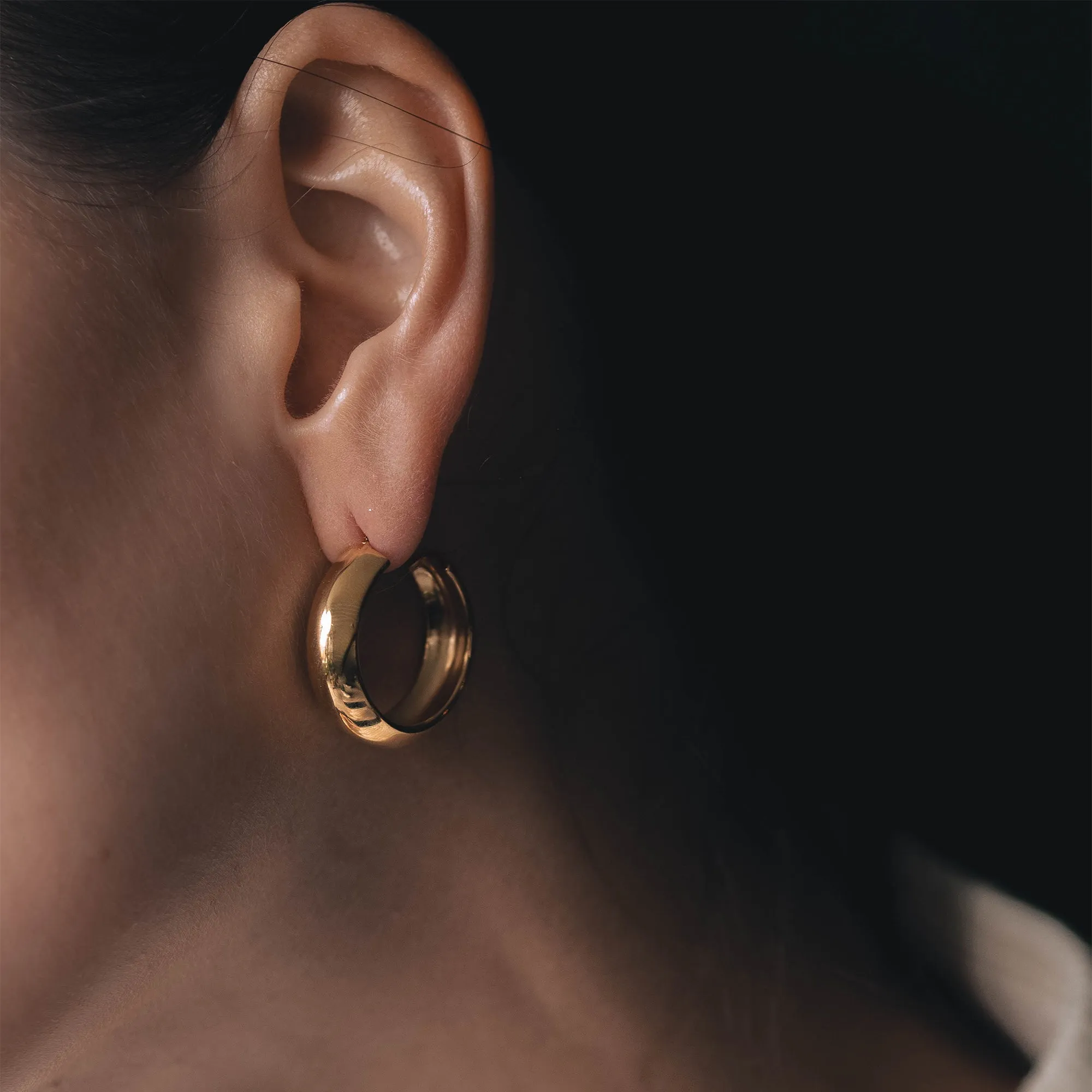 Rounded Hoop Earrings sold by Obakki product image thumbnail 4
