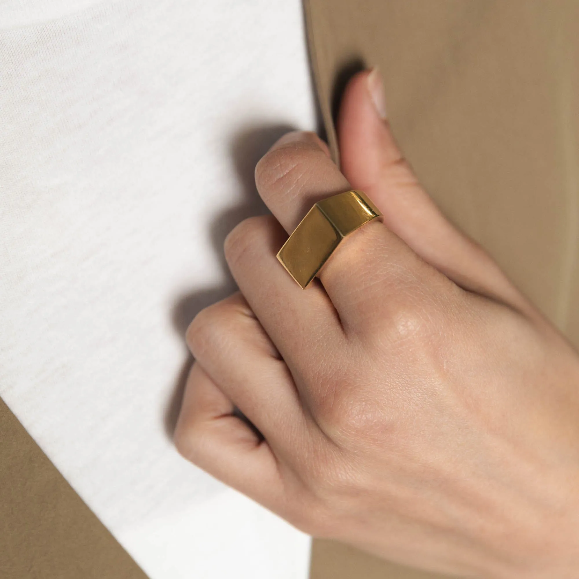 Thick Flat Top Ring sold by Obakki product image thumbnail 4