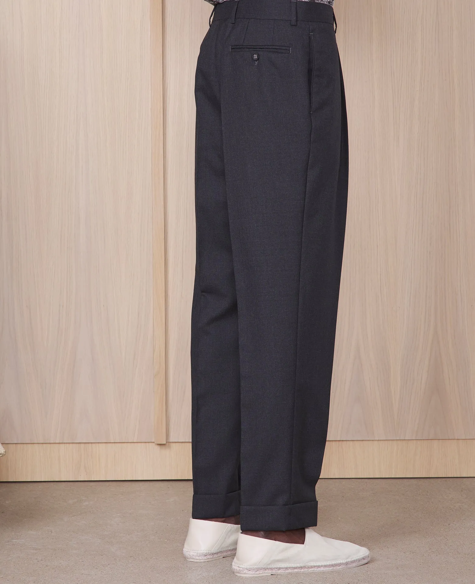 Pantalon hugo sold by Officine Generale product image thumbnail 4