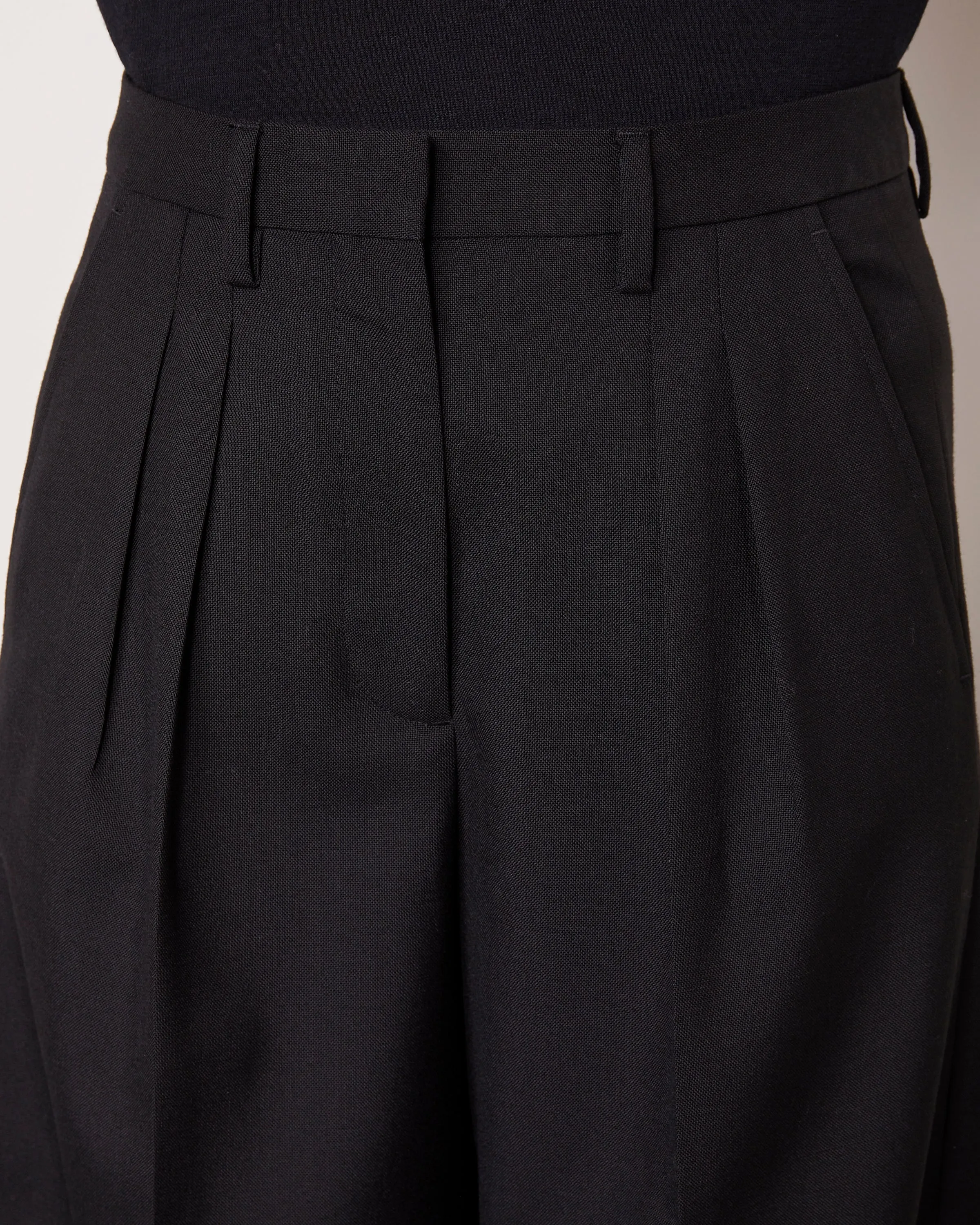 Pantalon elia sold by Officine Generale product image thumbnail 4
