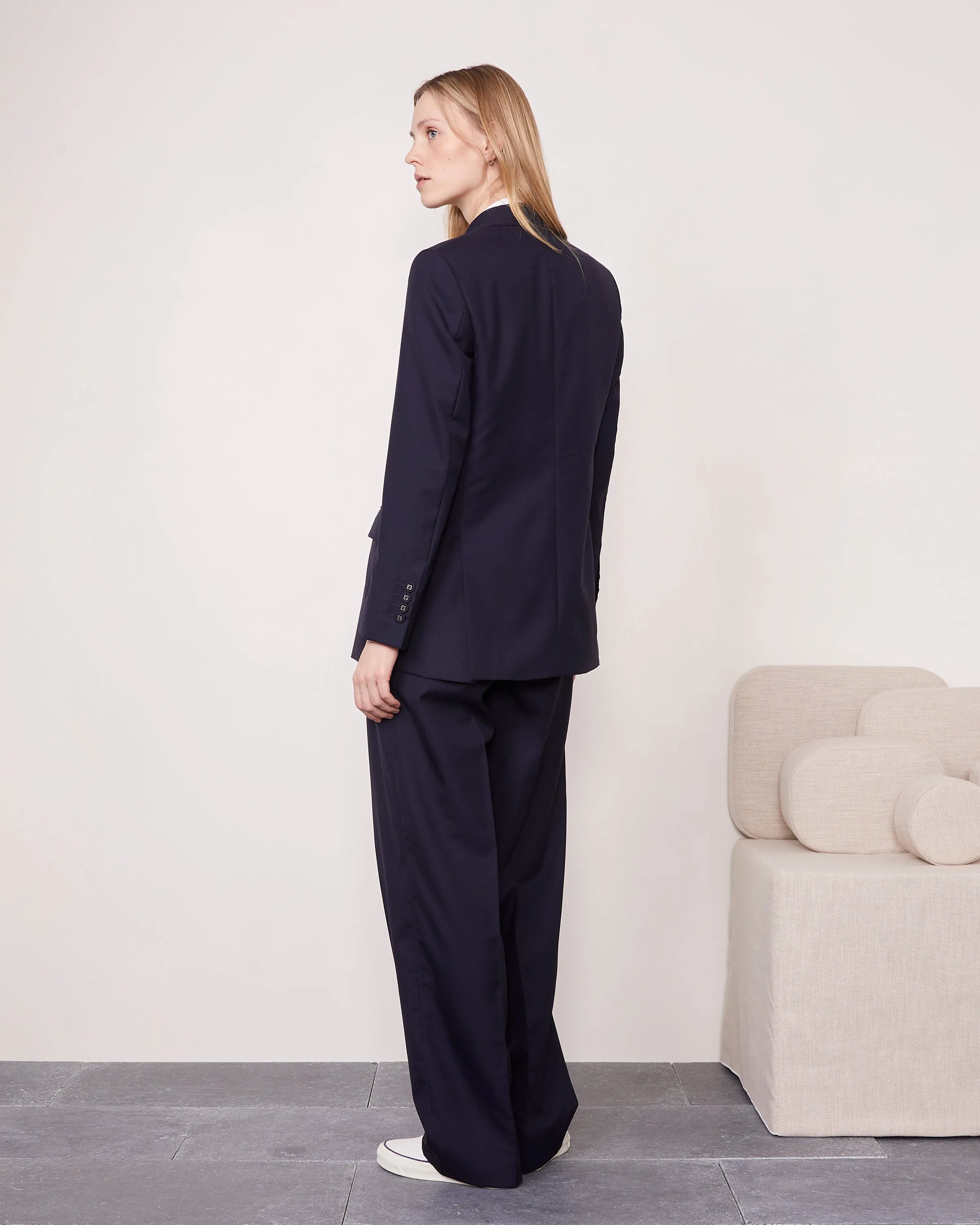 Veste sandra sold by Officine Generale product image thumbnail 3