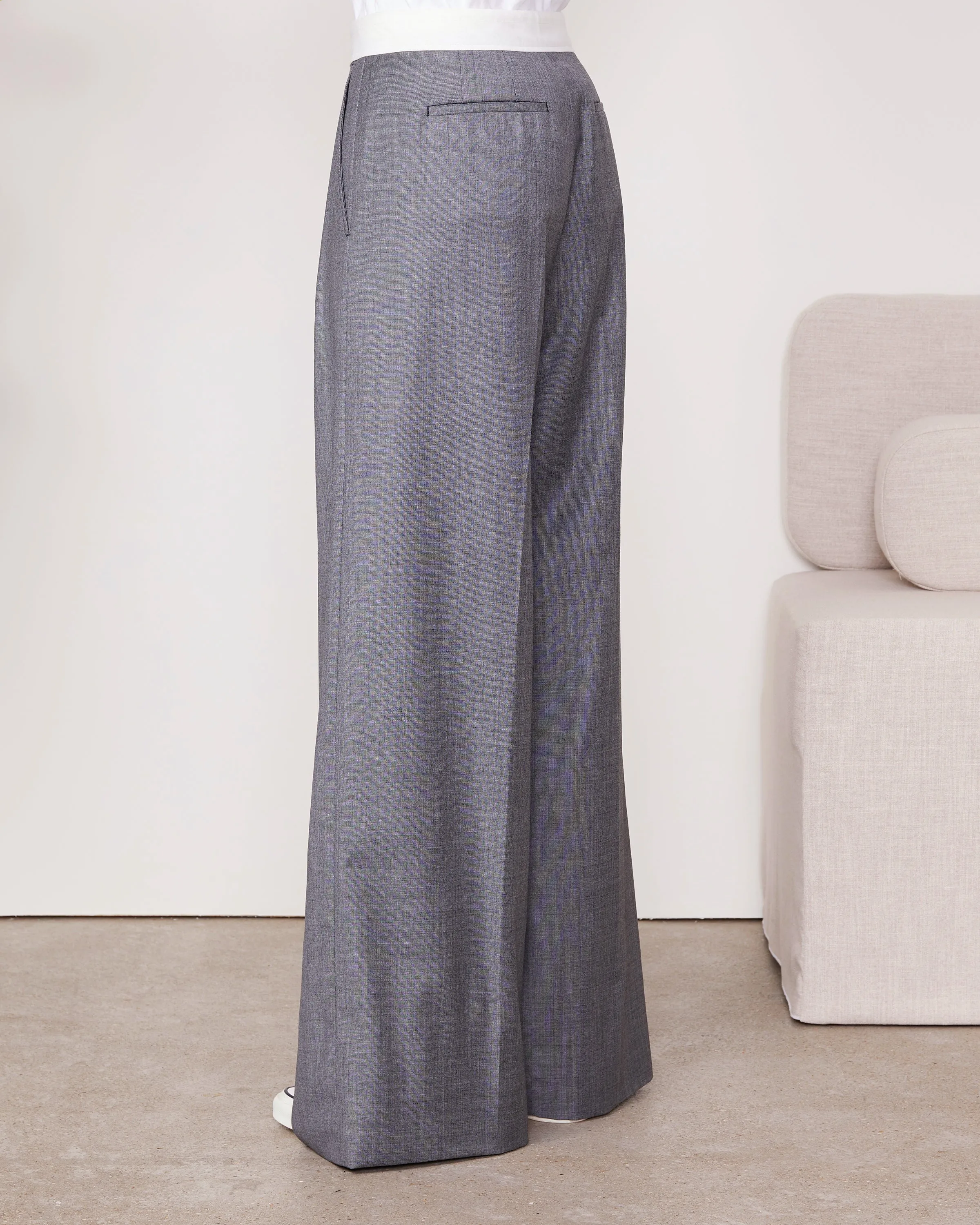 Pantalon elia sold by Officine Generale product image thumbnail 4