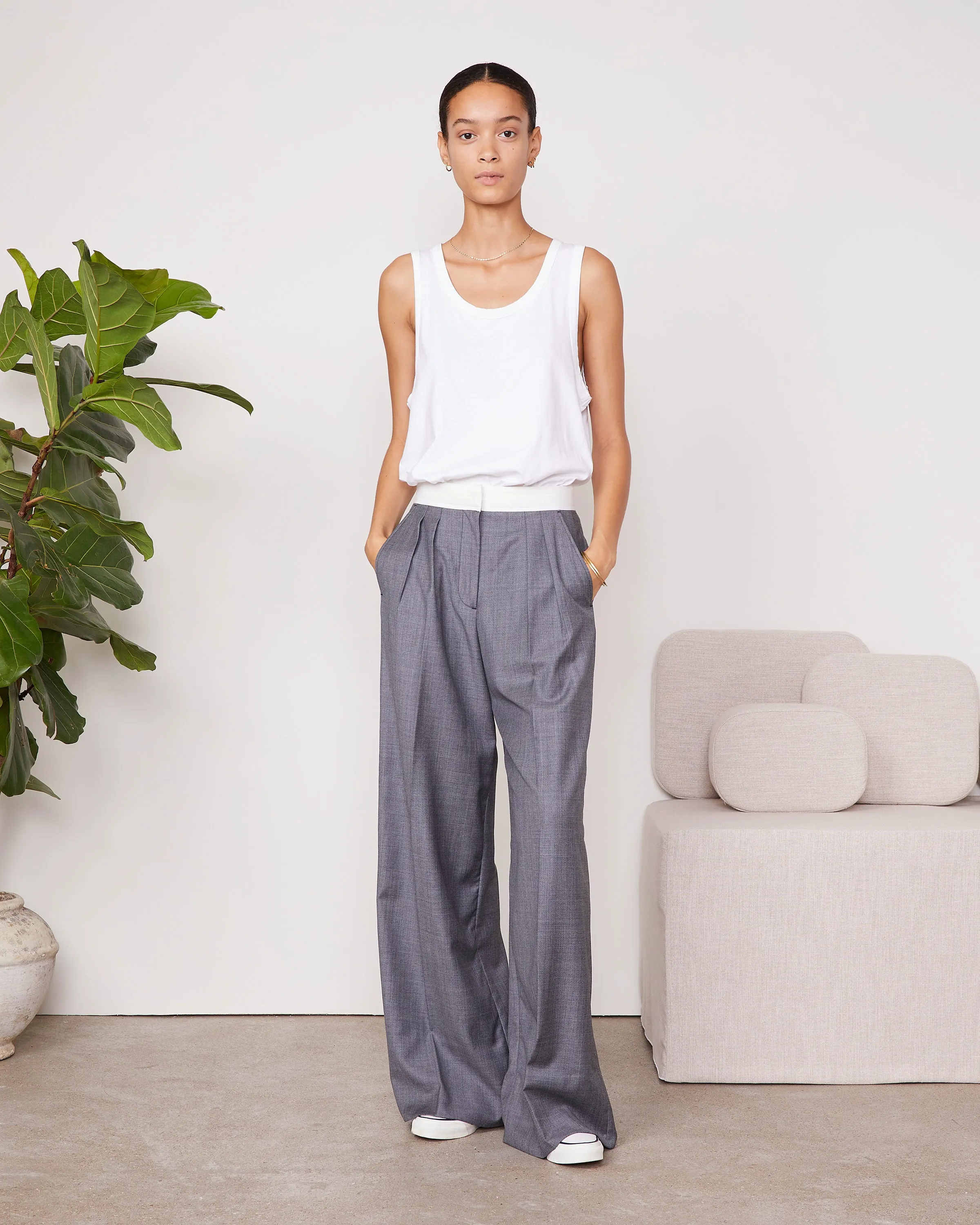 Pantalon elia sold by Officine Generale