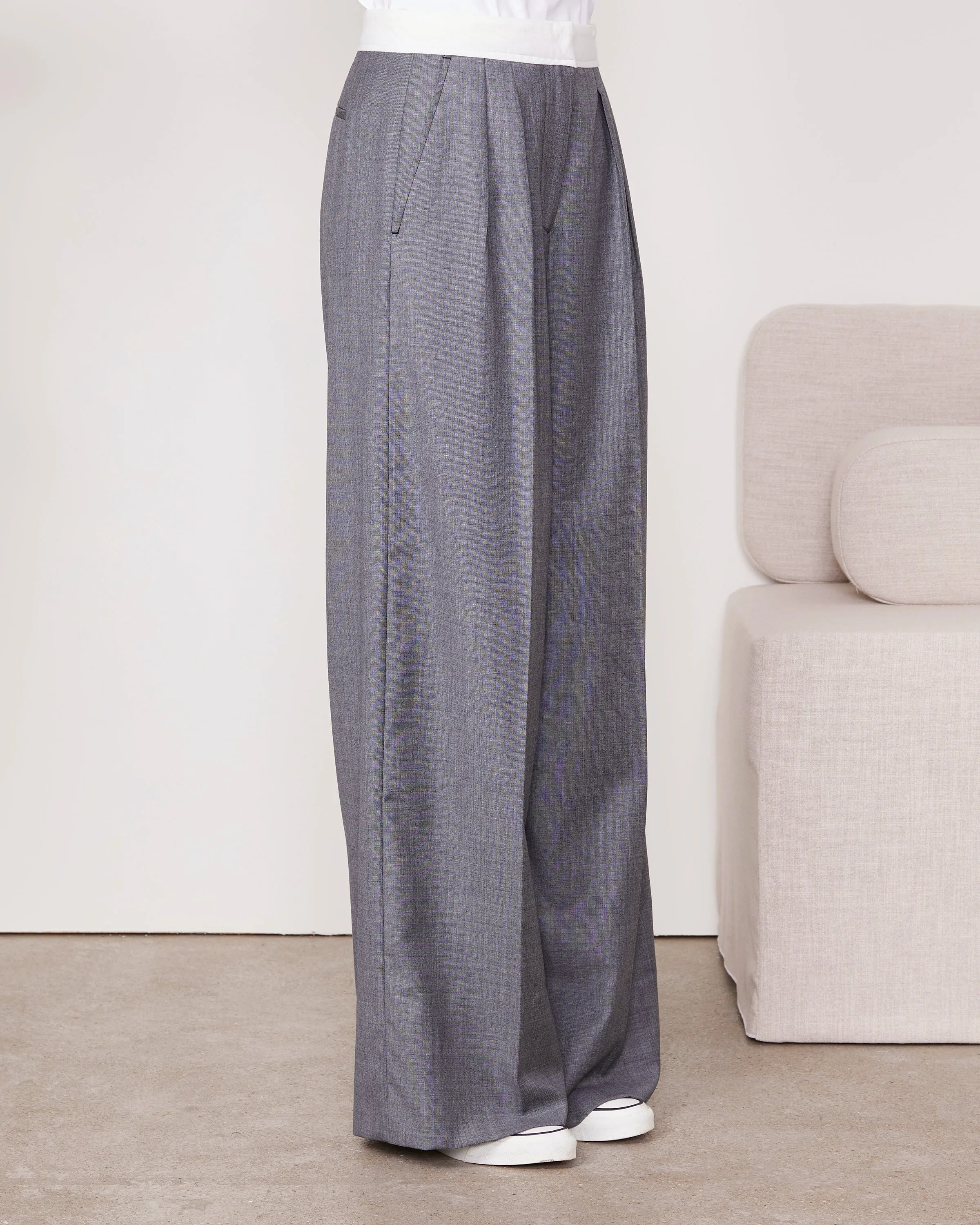 Pantalon elia sold by Officine Generale product image thumbnail 3