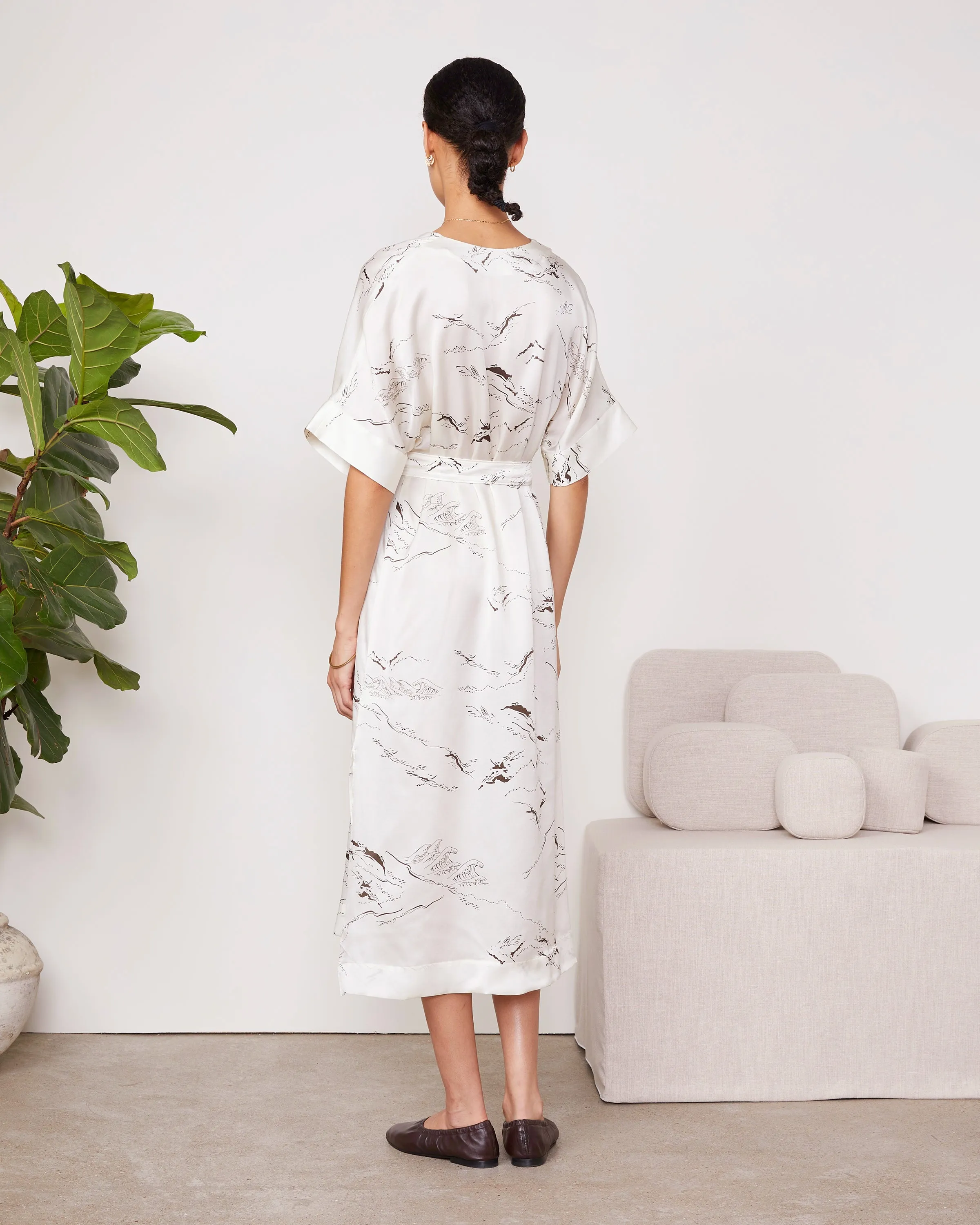 Robe kiara sold by Officine Generale product image thumbnail 4