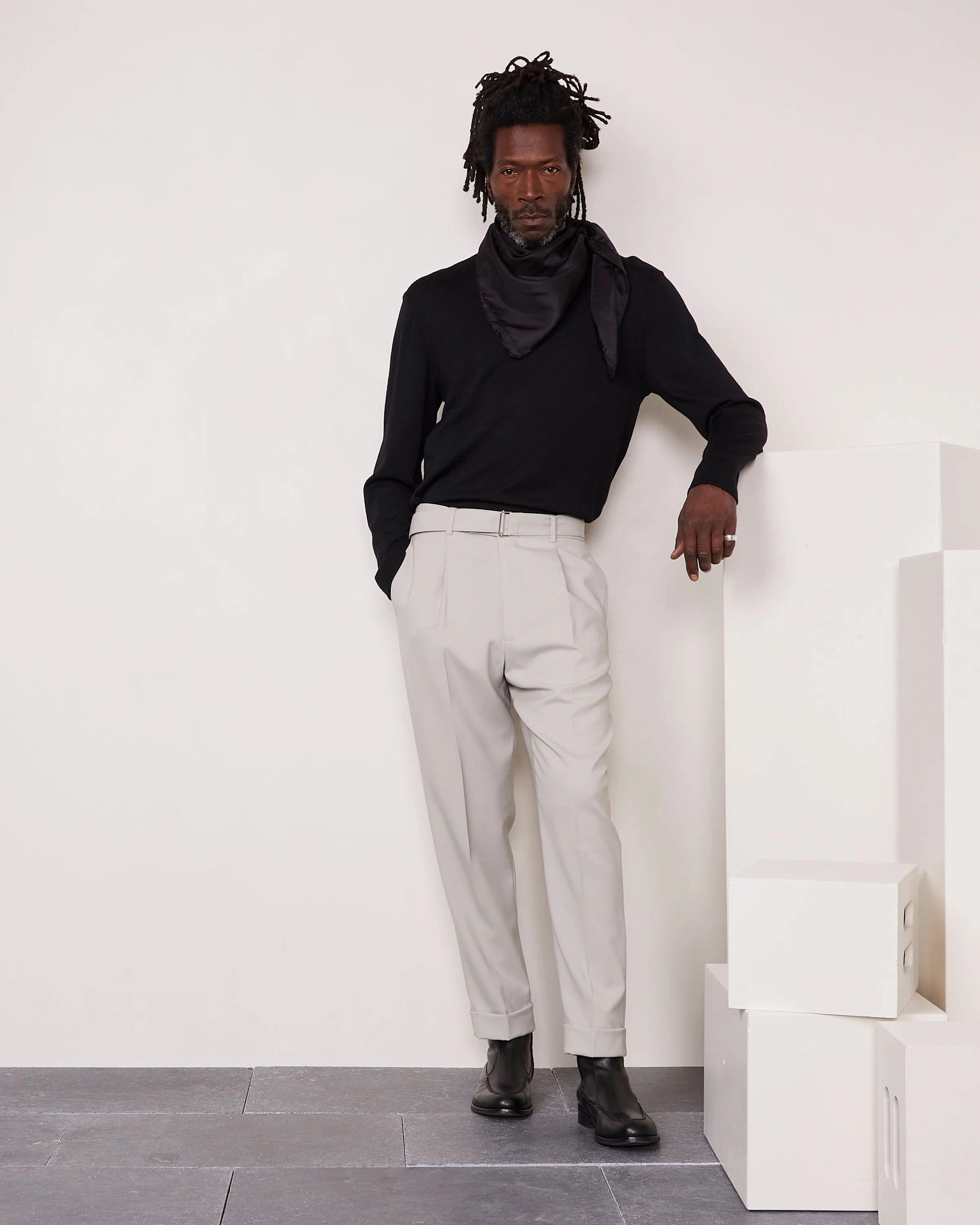 Pantalon hugo sold by Officine Generale