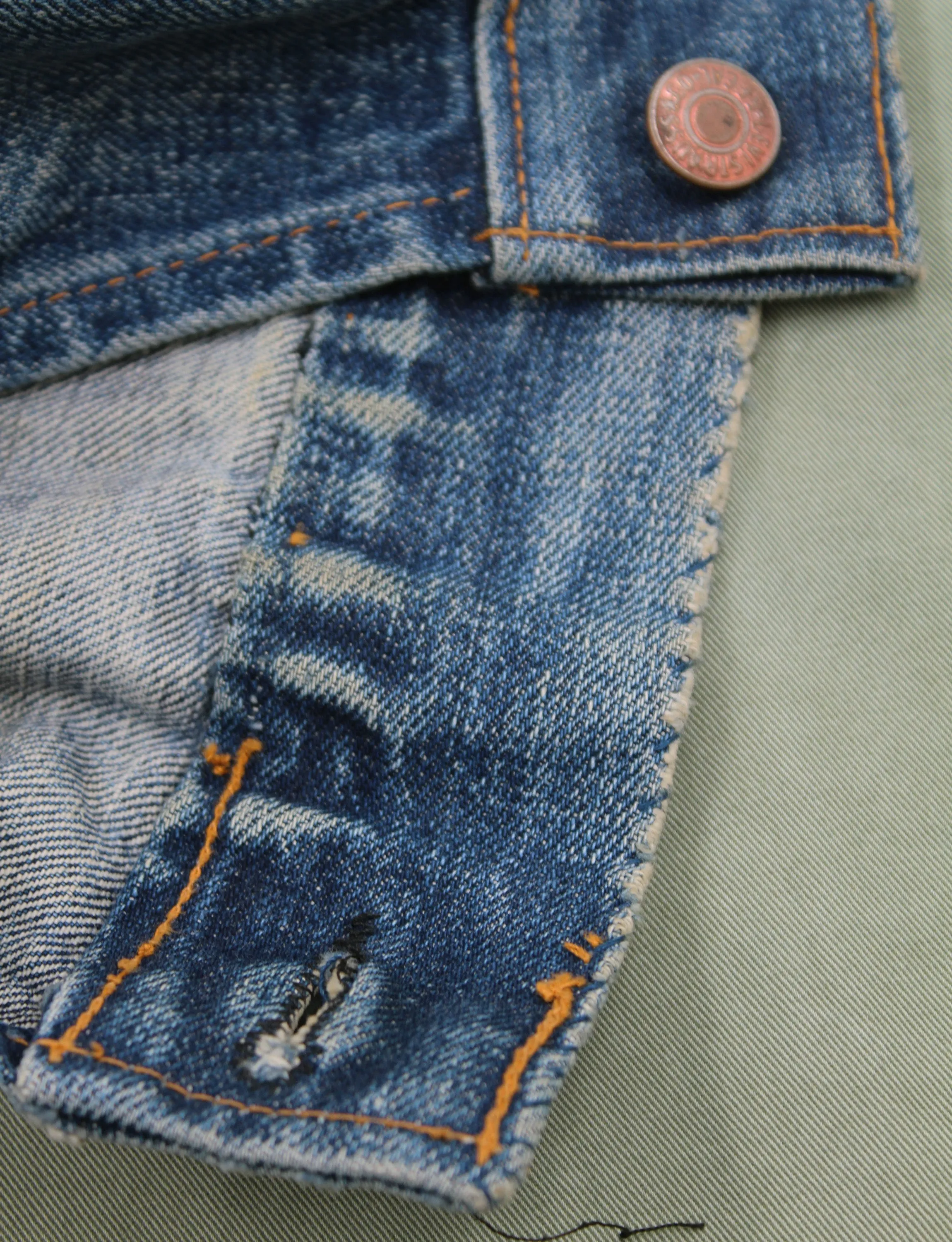 Veste en jean vintage levi’s sold by Officine Generale product image thumbnail 4