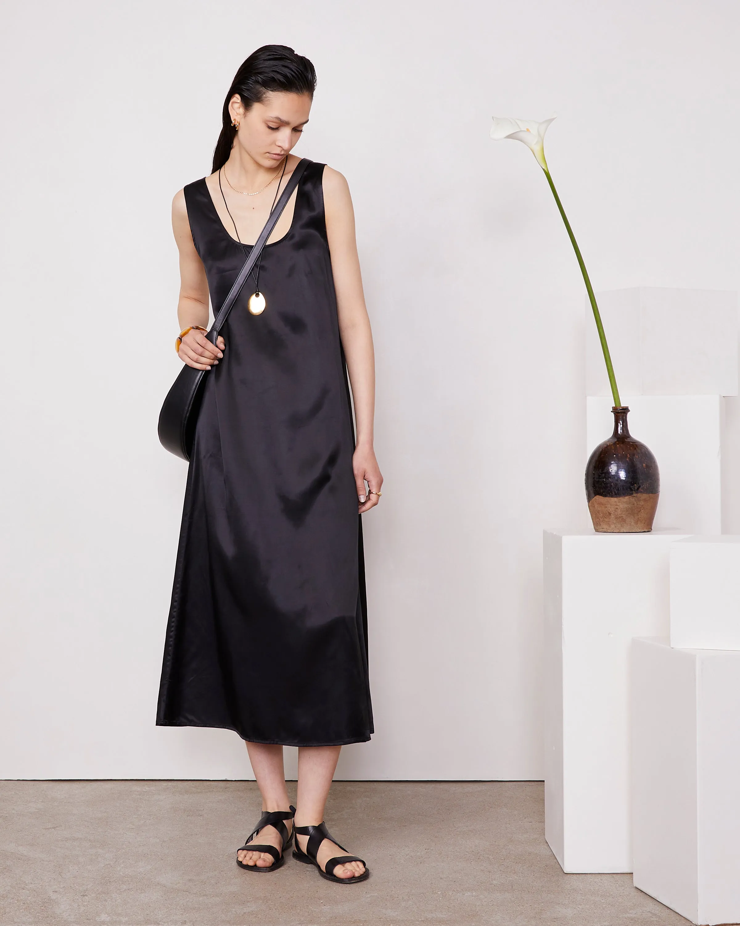 Robe patrizia sold by Officine Generale product image thumbnail 3