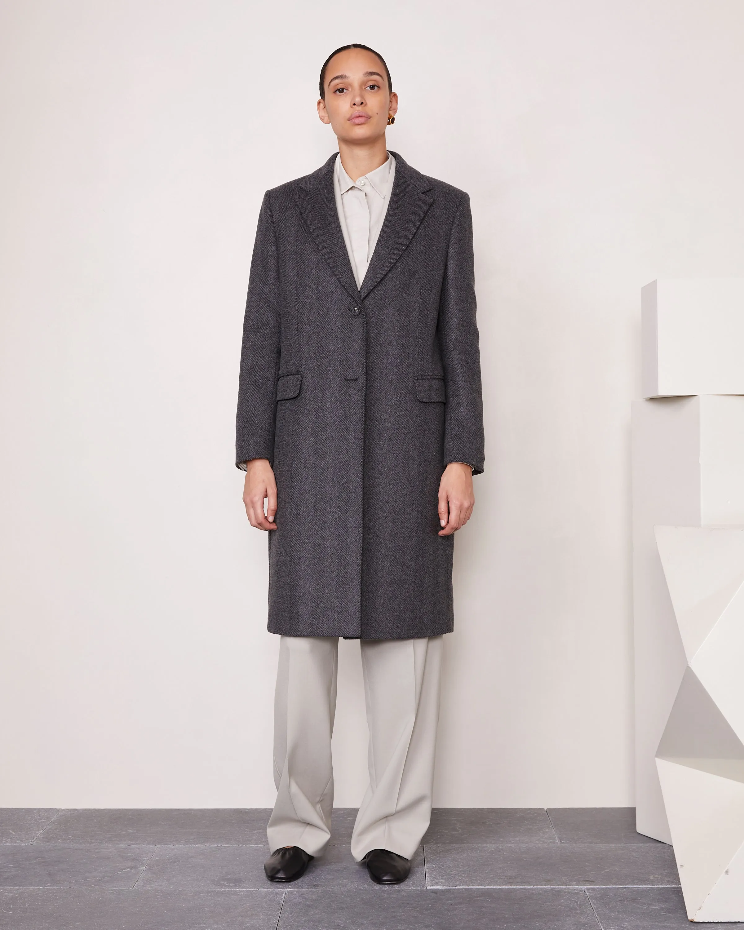 Manteau auriane sold by Officine Generale product image thumbnail 2