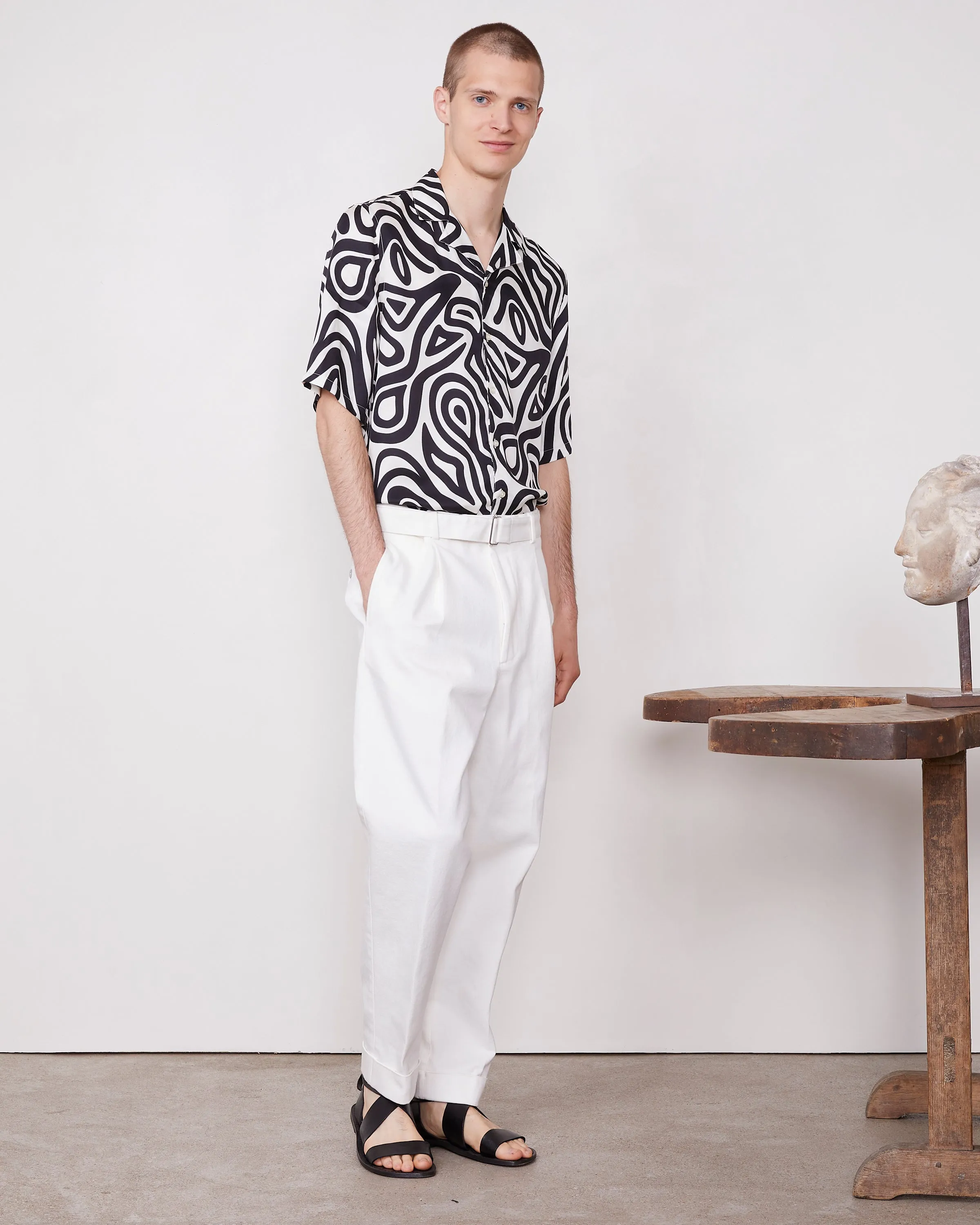 Pantalon hugo sold by Officine Generale