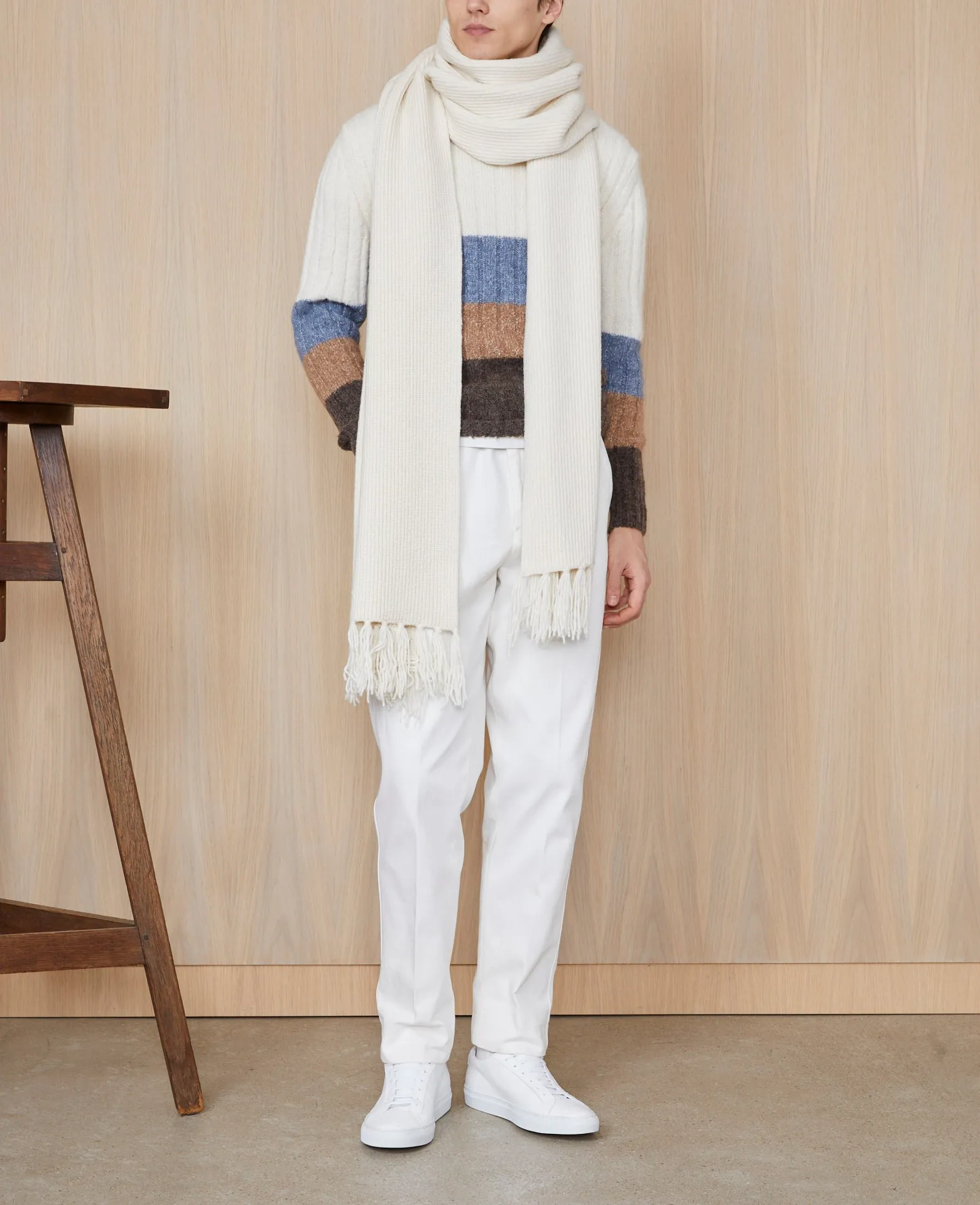 Echarpe tricotée sold by Officine Generale product image thumbnail 3