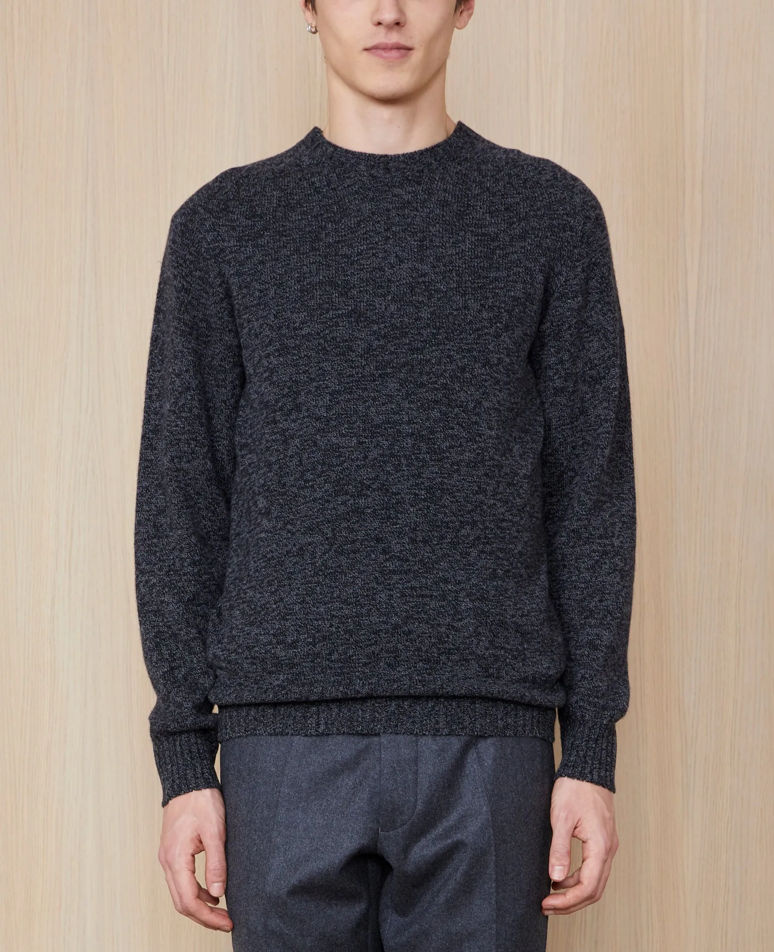 Pull seamless sold by Officine Generale product image thumbnail 2