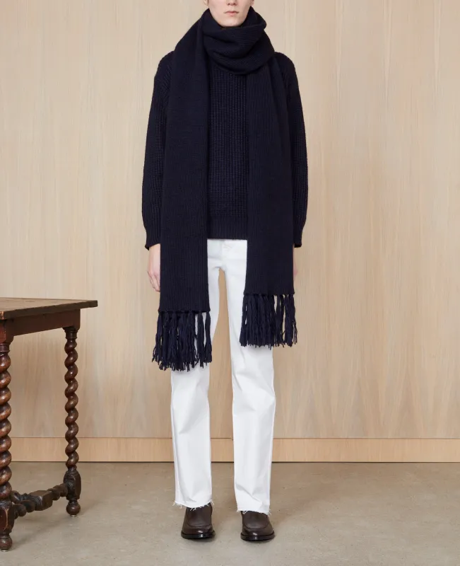 Foulard à franges sold by Officine Generale