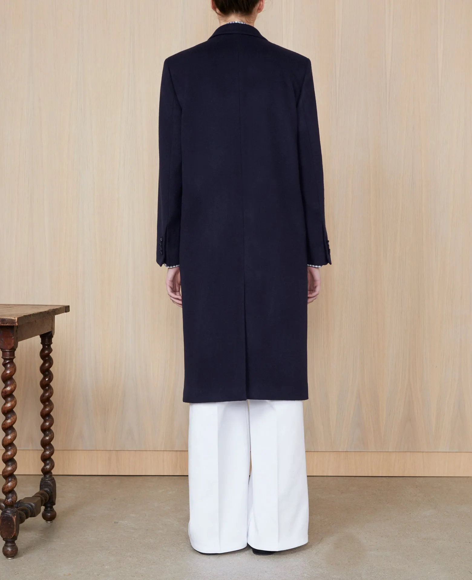 Manteau amber sold by Officine Generale product image thumbnail 2