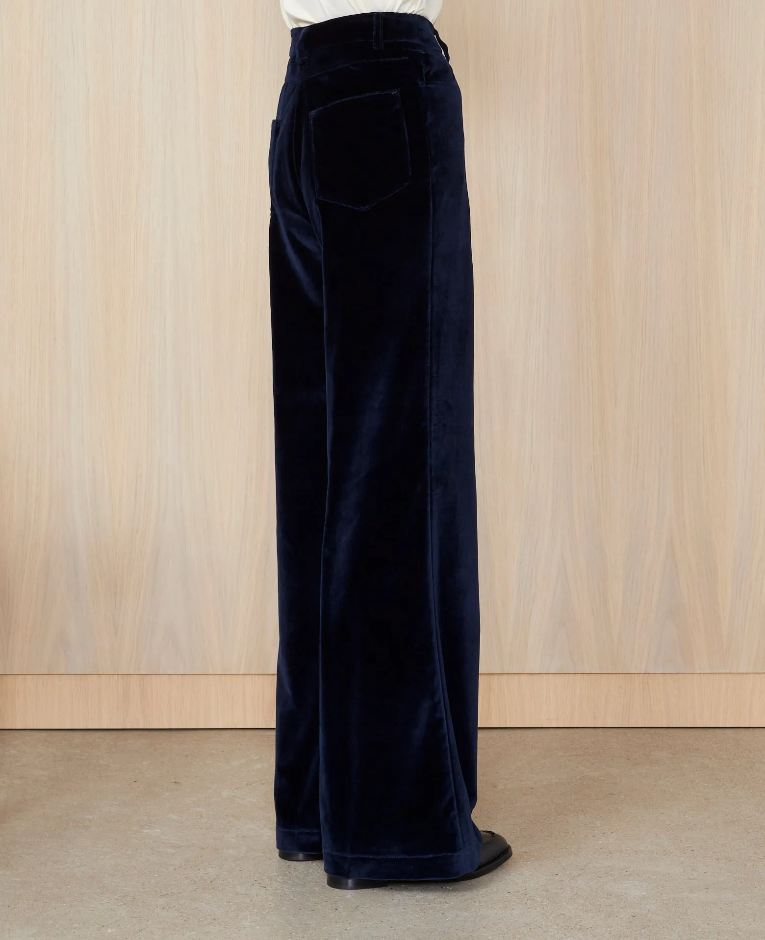 Jean romy sold by Officine Generale product image thumbnail 3