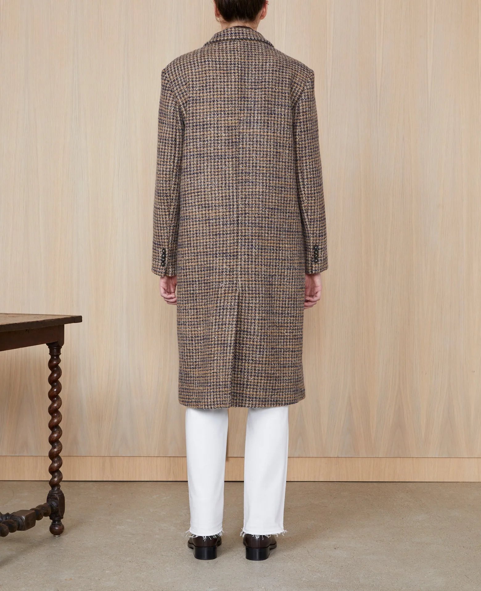 Manteau amber sold by Officine Generale product image thumbnail 3