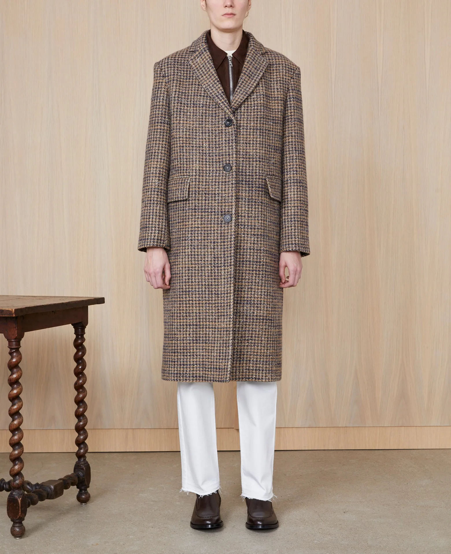 Manteau amber sold by Officine Generale product image thumbnail 2