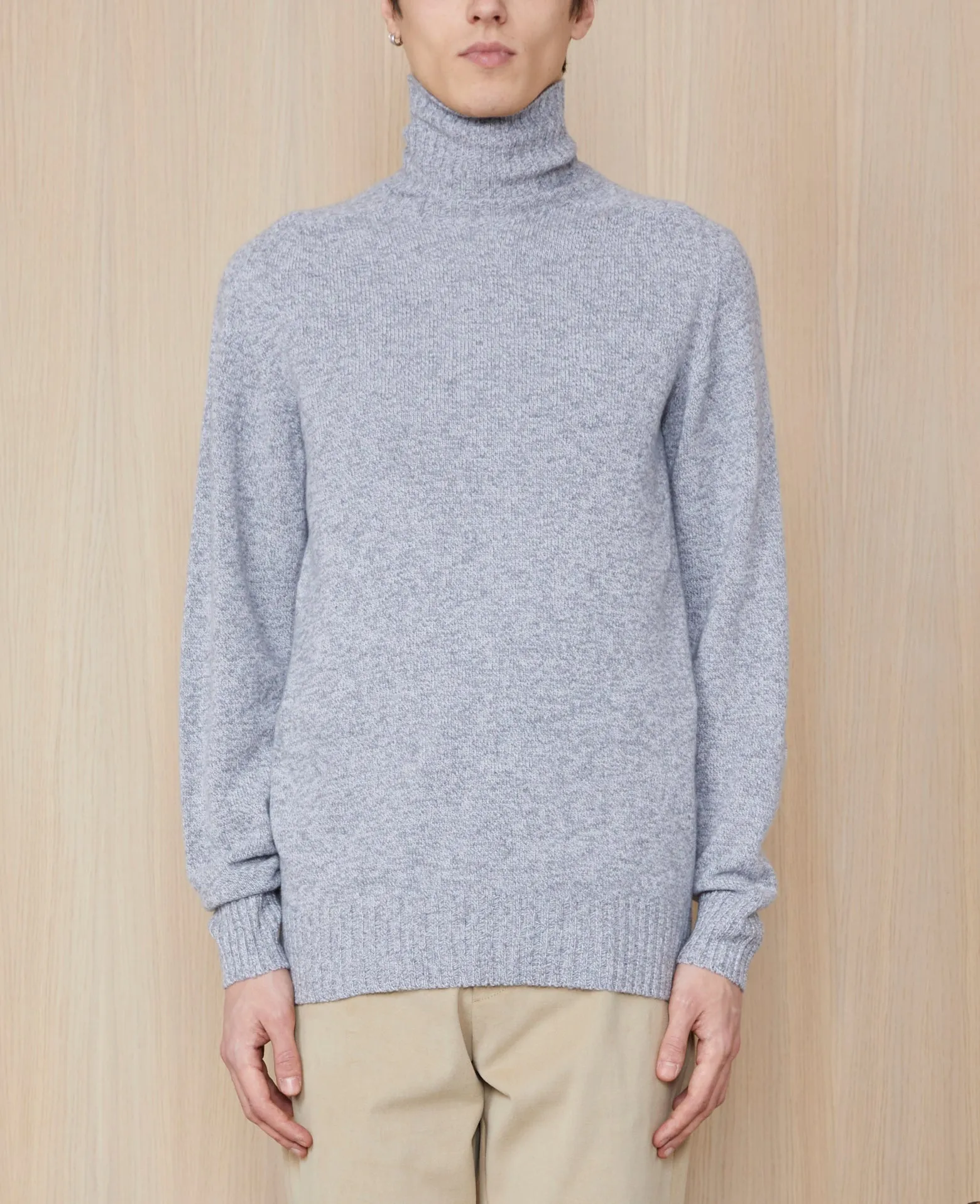 Pull seamless sold by Officine Generale product image thumbnail 2
