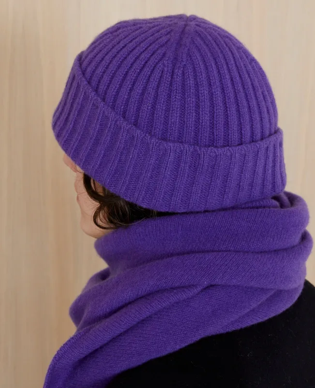 Bonnet sold by Officine Generale