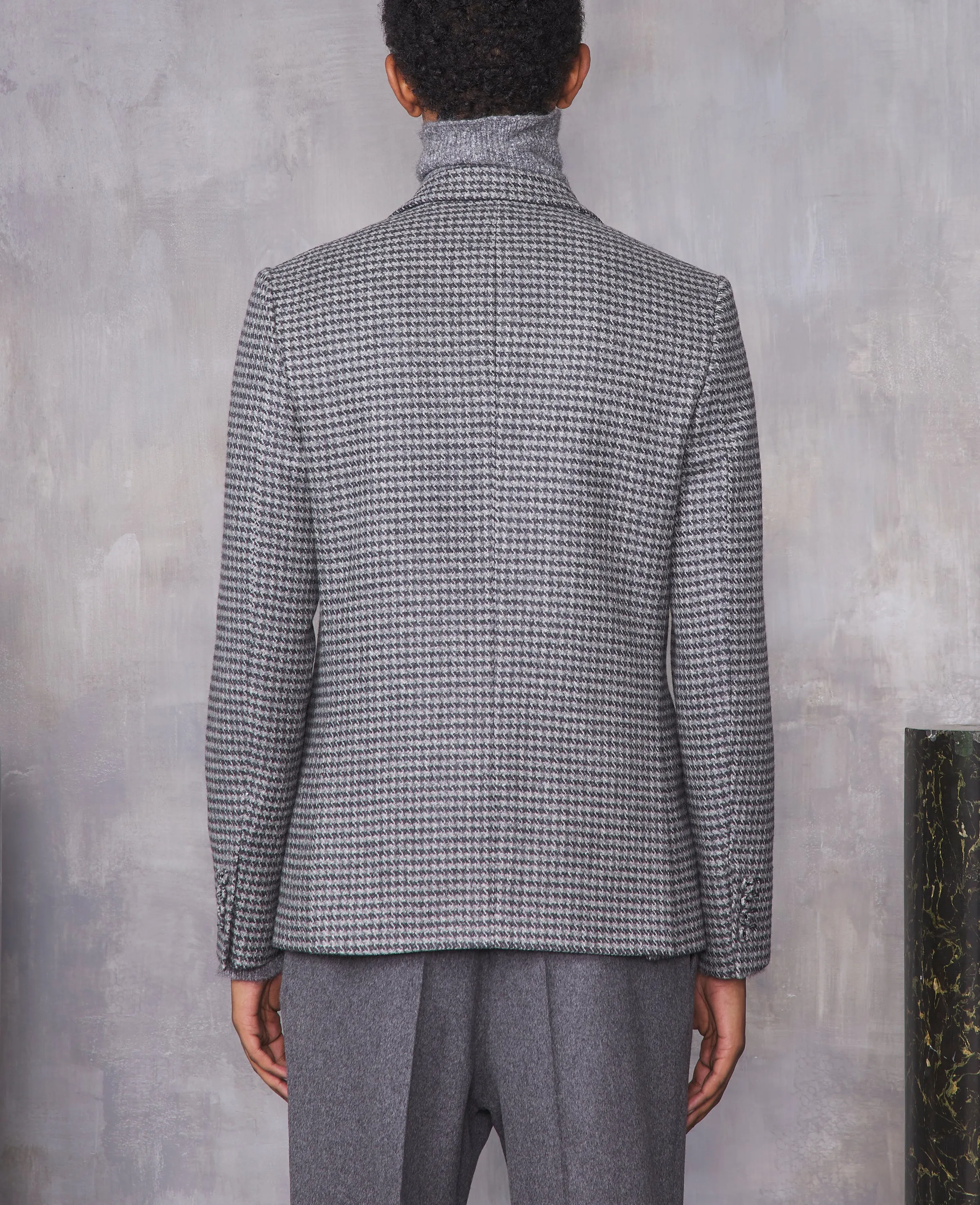 Veste leon sold by Officine Generale product image thumbnail 3