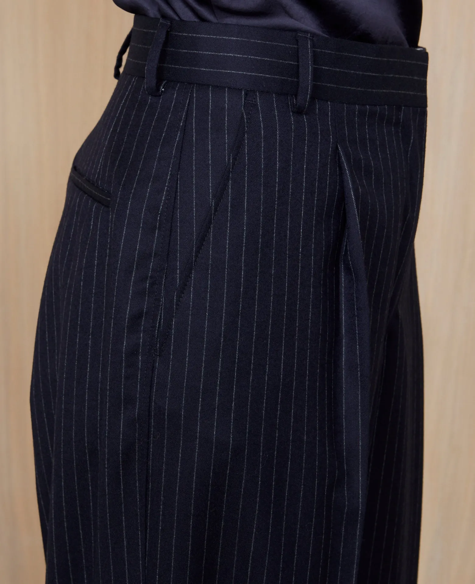 Pantalon new sophie sold by Officine Generale product image thumbnail 4